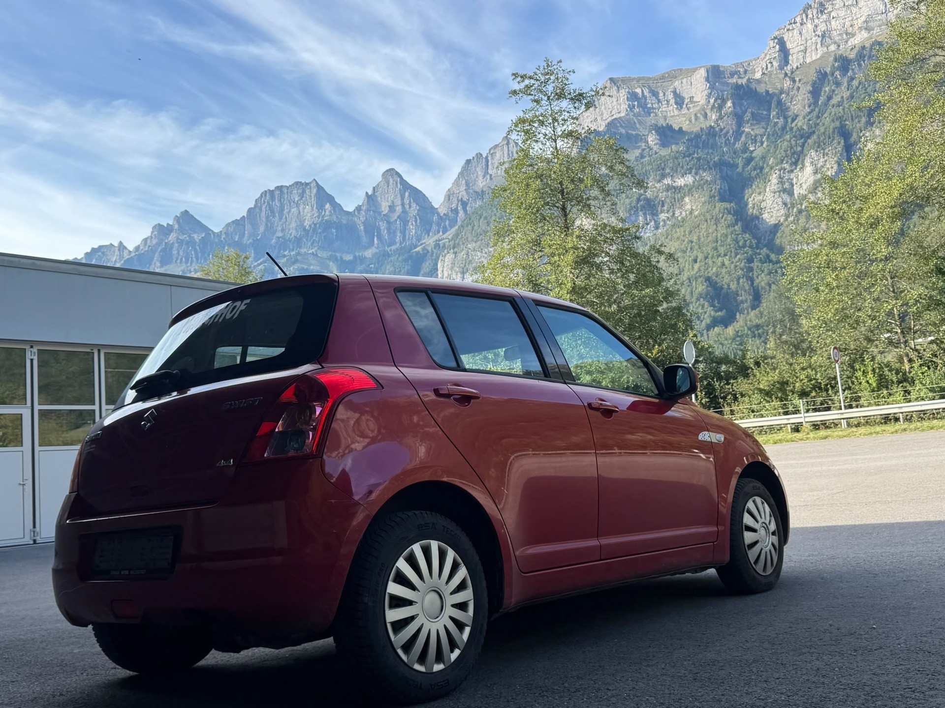 SUZUKI Swift 1.3i 16V GL Top 4x4-image-8