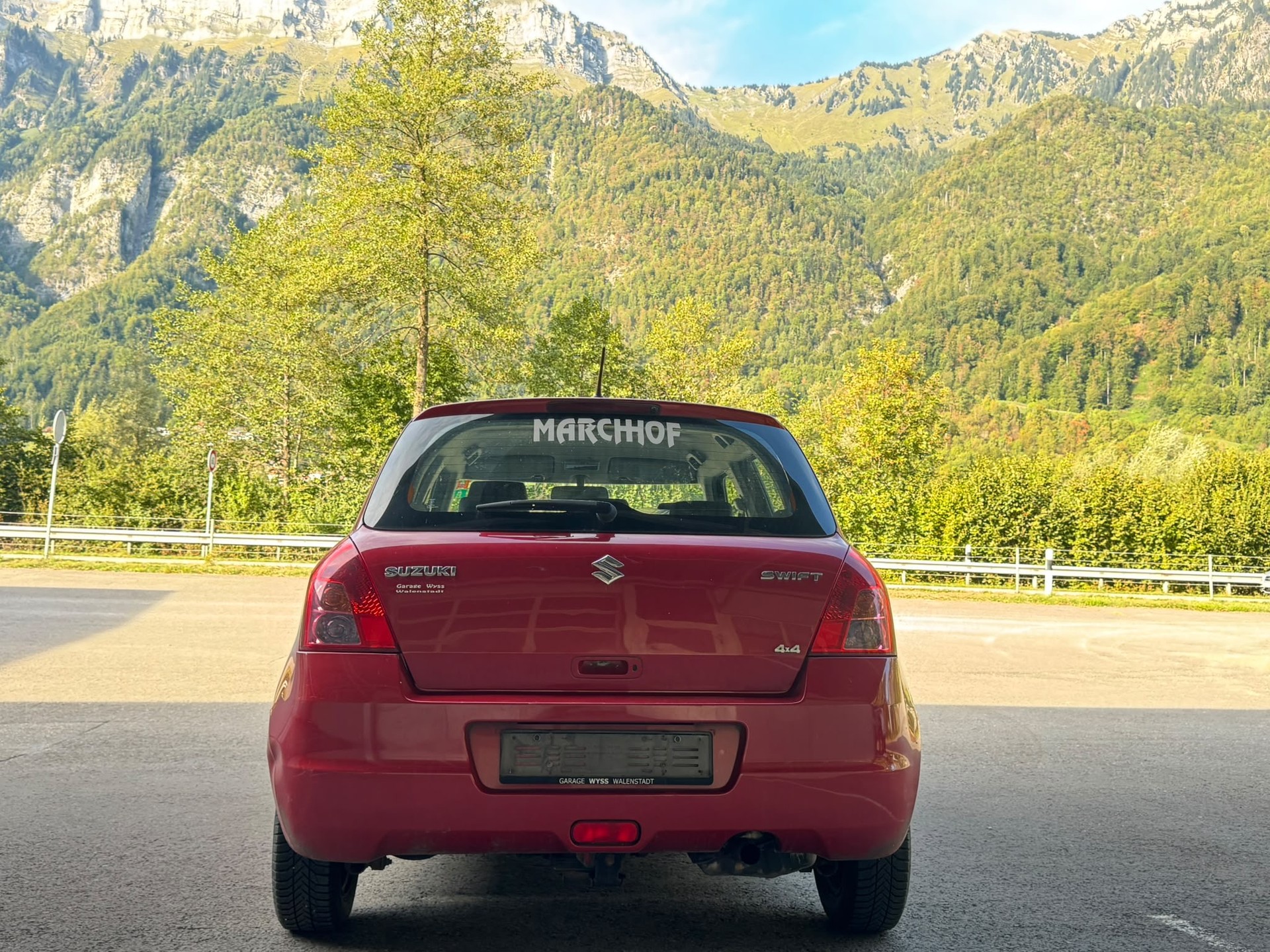 SUZUKI Swift 1.3i 16V GL Top 4x4-image-10