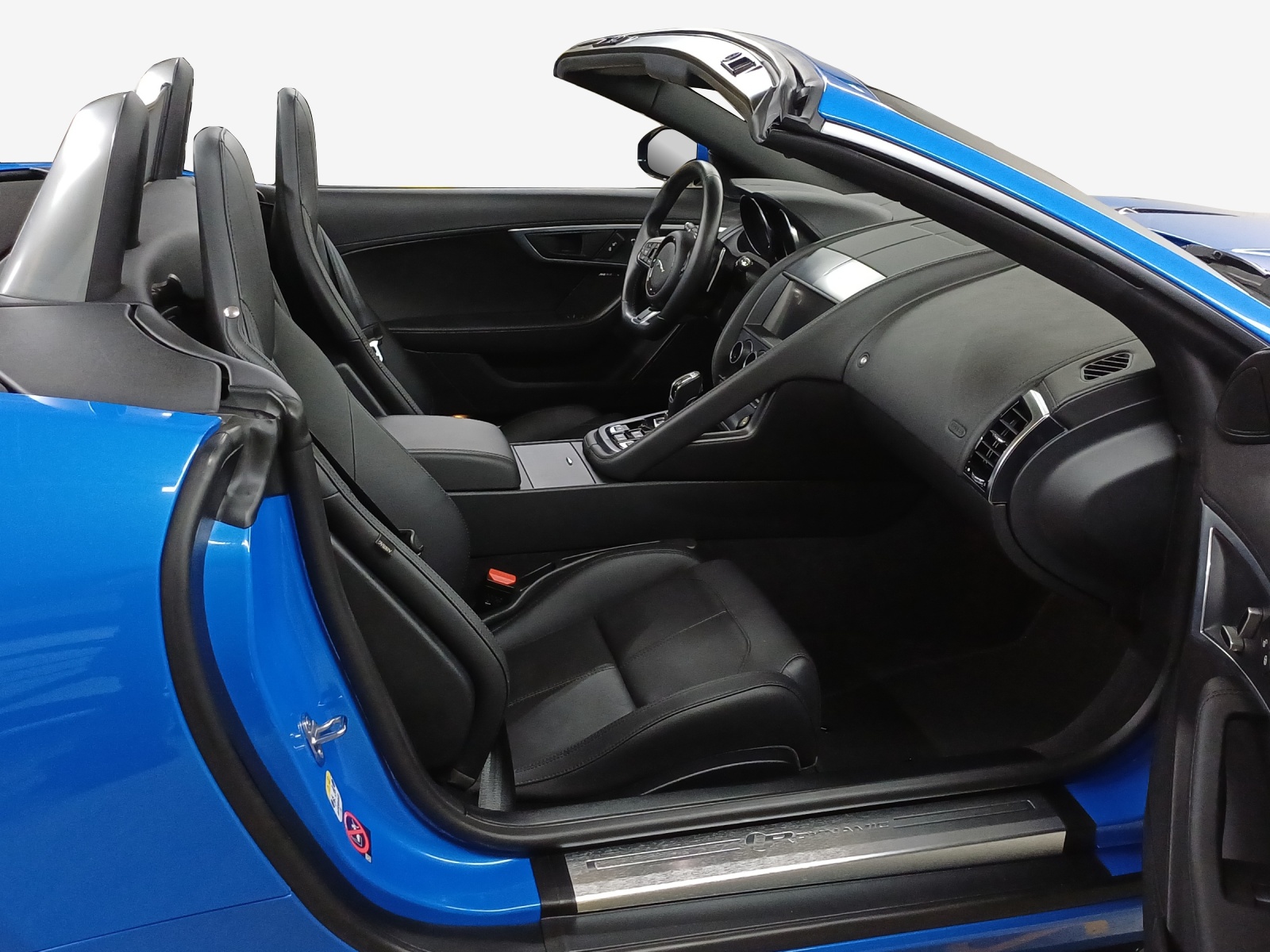 JAGUAR F-Type Convertible 2.0 I4 R-Dynamik Automatik-image-13