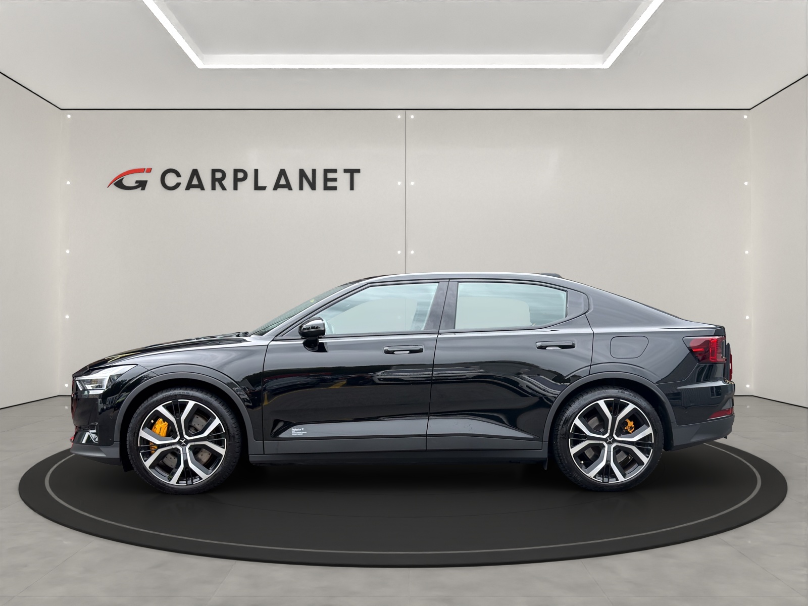 POLESTAR 2 Long Range Dual Motor Performance-image-1