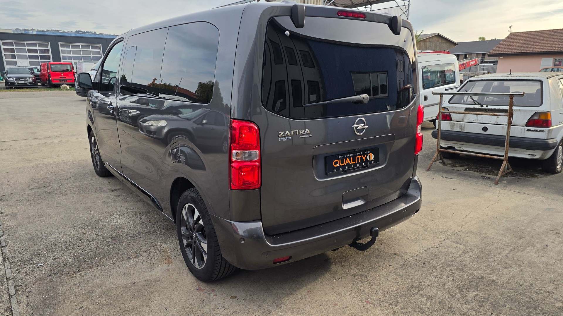 OPEL Zafira Life 2.0 CDTI Innovation M Automatik-image-2
