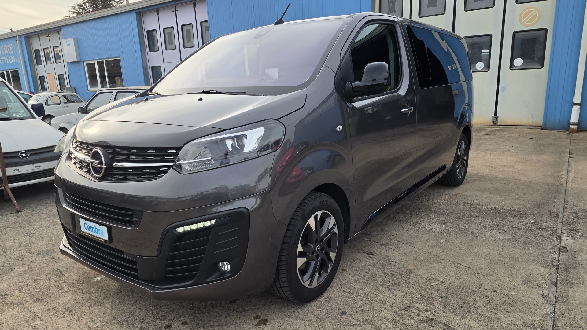 OPEL Zafira Life 2.0 CDTI Innovation M Automatik-image-1