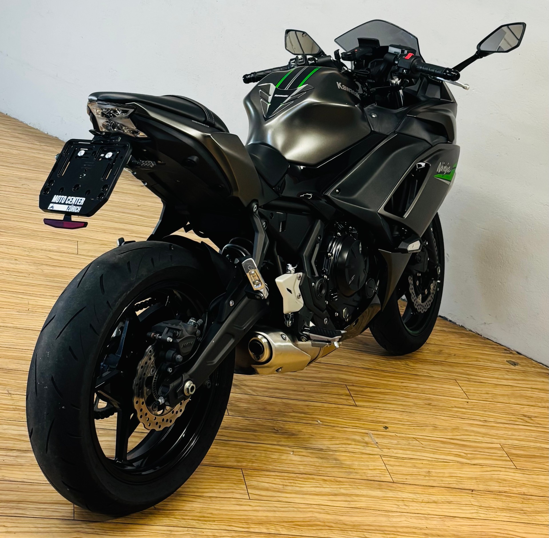 KAWASAKI Ninja 650 (35kW)-showroom-element-2
