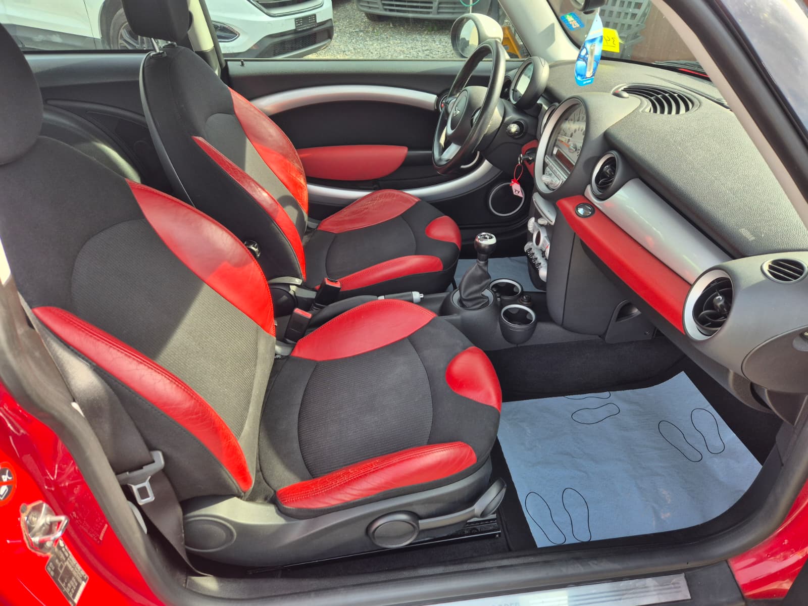 MINI Cooper-image-7