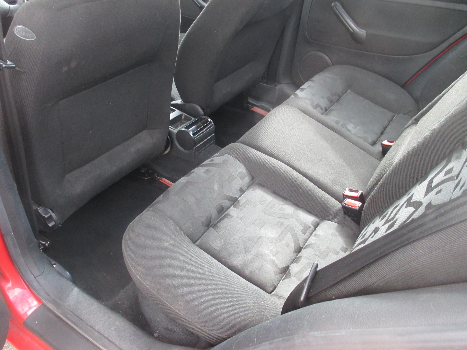 VW Golf 1.6-image-3