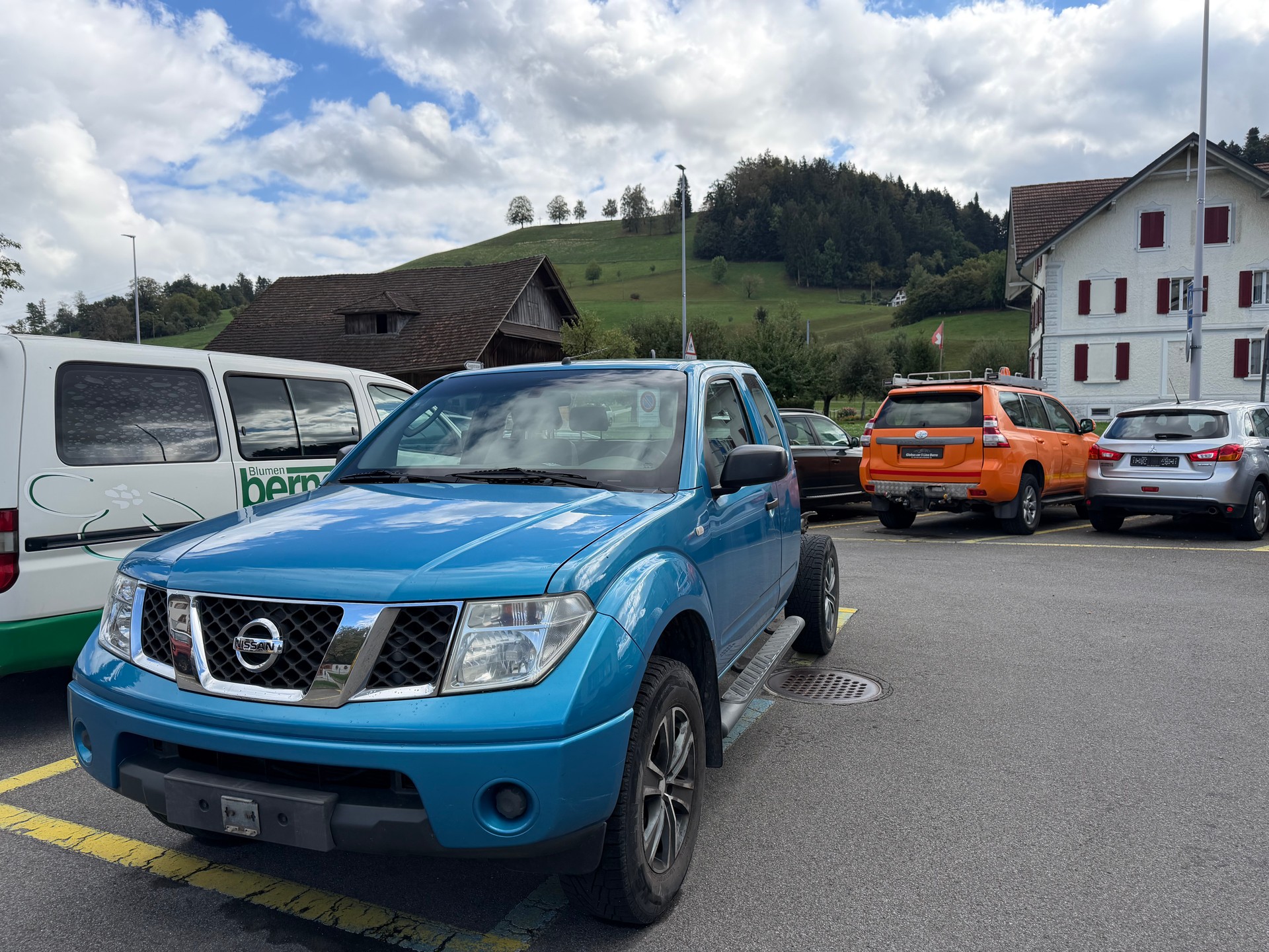 NISSAN Navara King Cab LE 2.5 dCi 4WD-image-3