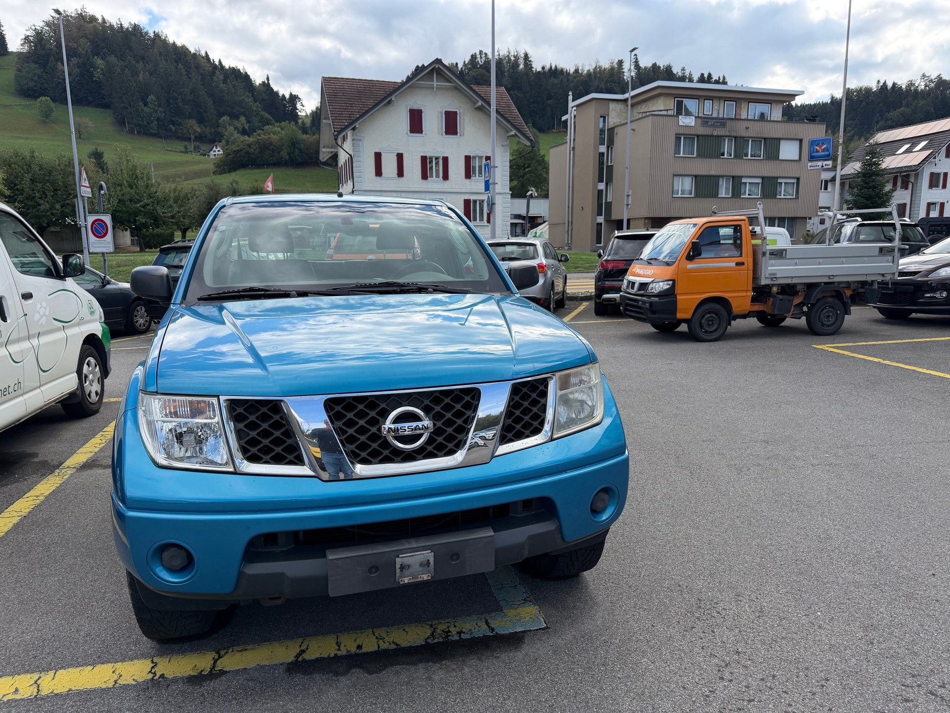 NISSAN Navara King Cab LE 2.5 dCi 4WD-image-2