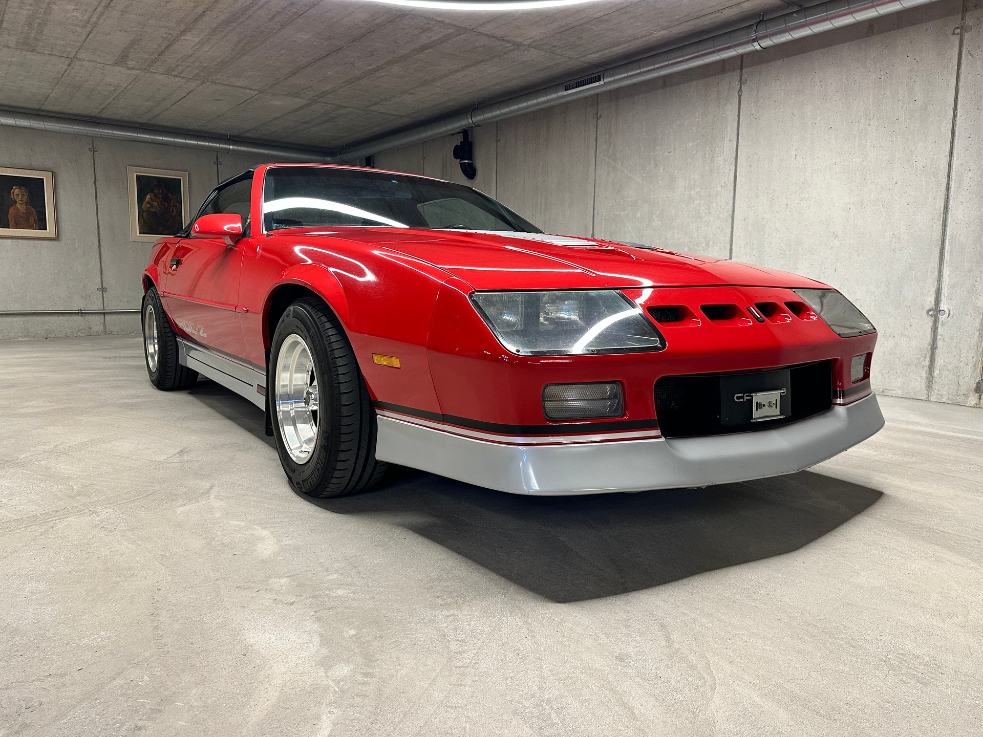 CHEVROLET 5.0 V8 IROC Z28-image-1