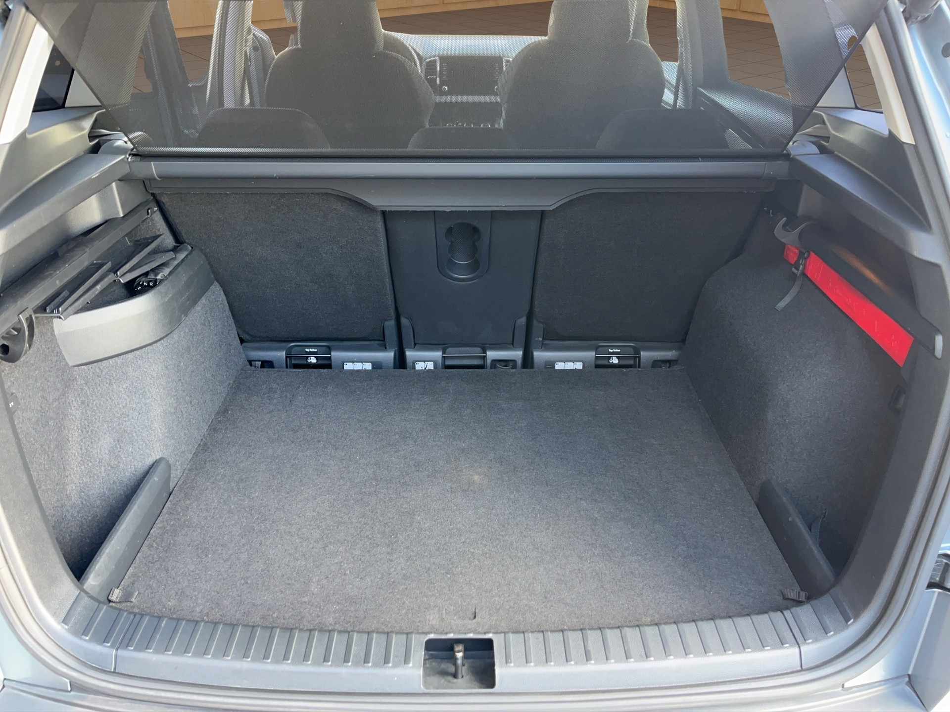 SKODA Karoq 1.5 TSI ACT Ambition DSG-image-11