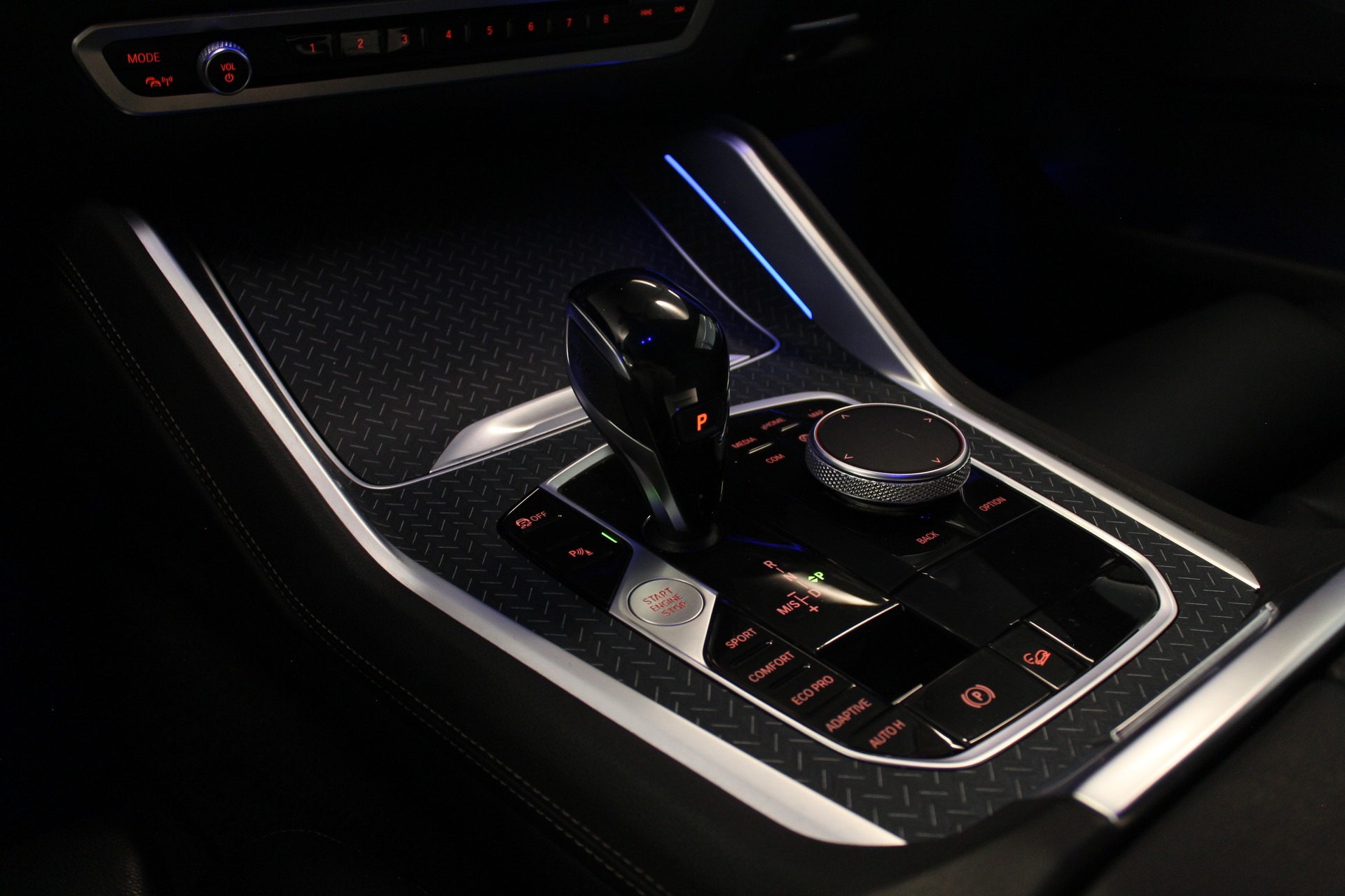 BMW X6 xDrive 48V 40d Steptronic M Sport M Aerodynamik Paket | M Sportabgasanlage | Sportsitze | LED Scheinwerfer |-image-25