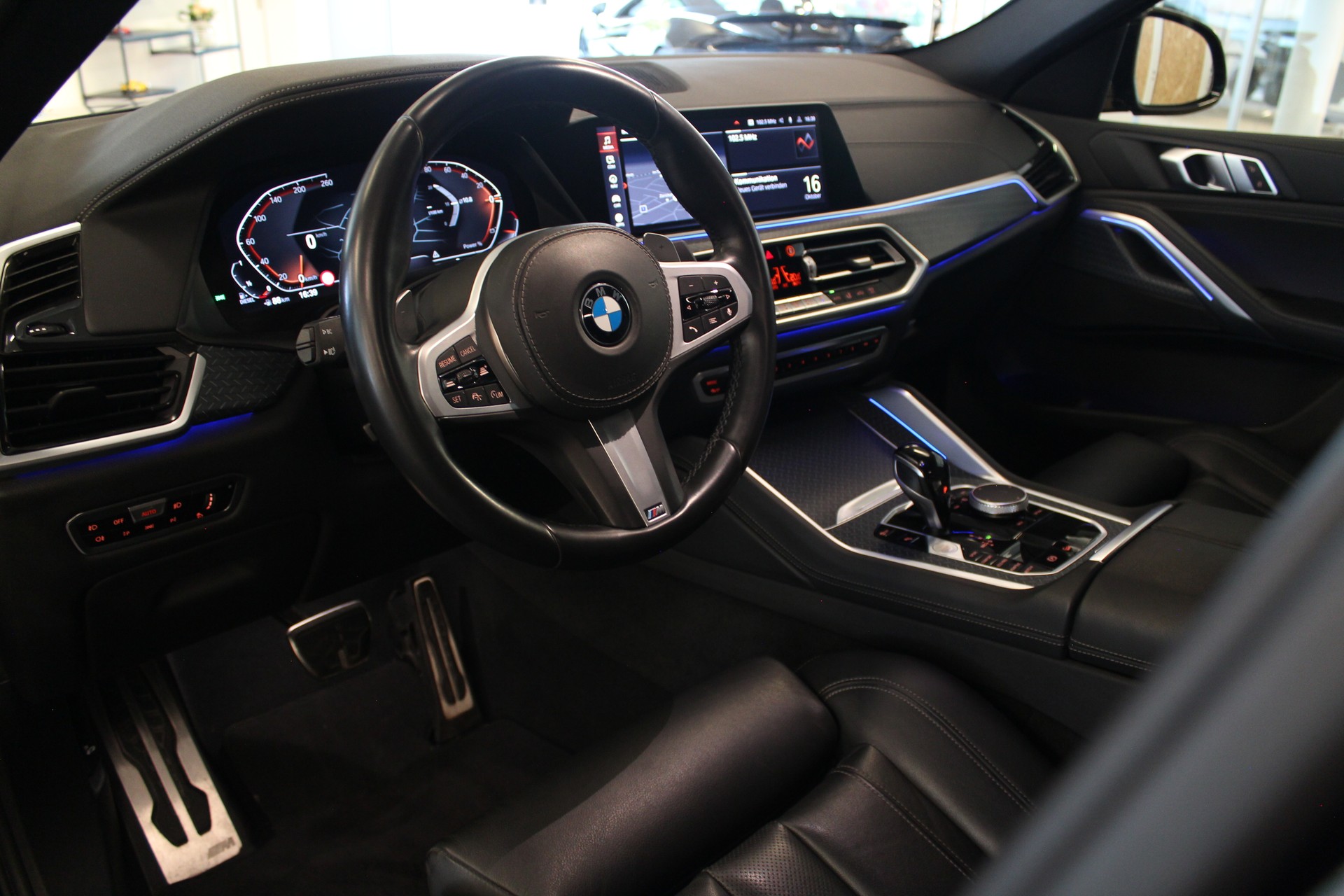 BMW X6 xDrive 48V 40d Steptronic M Sport M Aerodynamik Paket | M Sportabgasanlage | Sportsitze | LED Scheinwerfer |-image-17