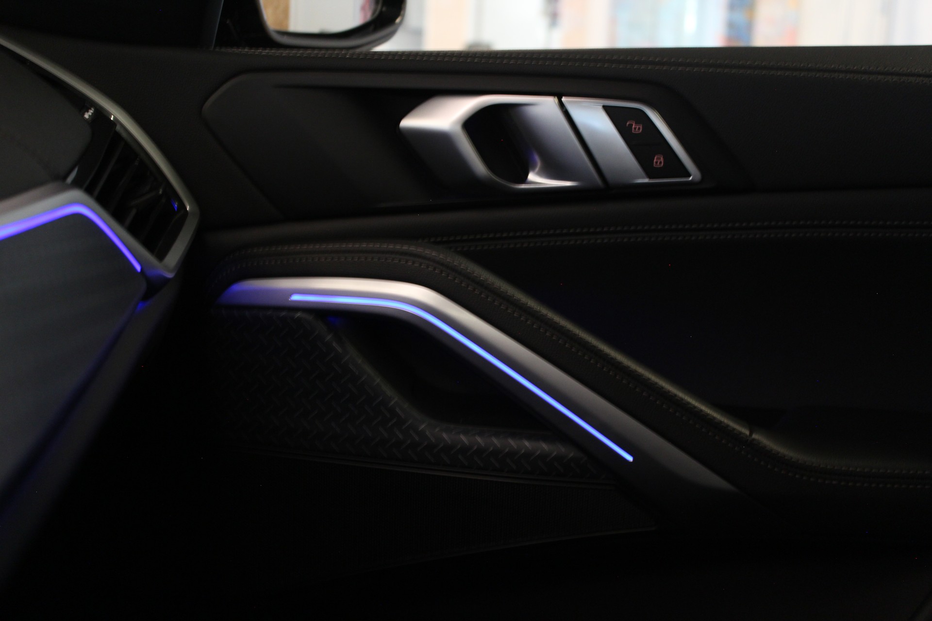 BMW X6 xDrive 48V 40d Steptronic M Sport M Aerodynamik Paket | M Sportabgasanlage | Sportsitze | LED Scheinwerfer |-image-28