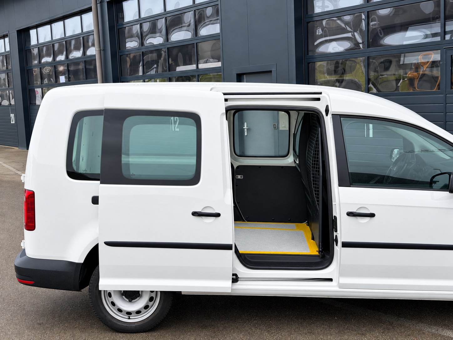 VW Caddy Maxi 2.0 TDI 4Motion DSG | 4x4 | Automat-image-7