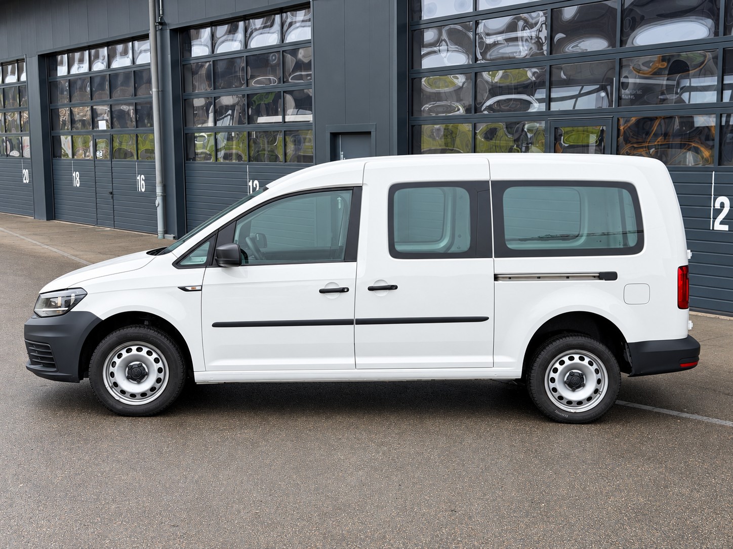 VW Caddy Maxi 2.0 TDI 4Motion DSG | 4x4 | Automat-image-2