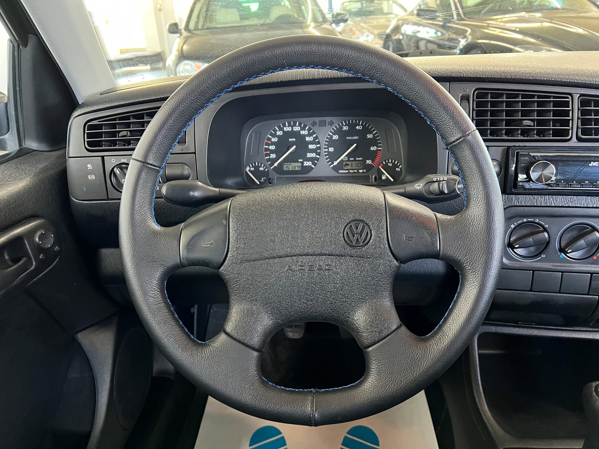 VW Golf 2000 GTI Edition-image-17