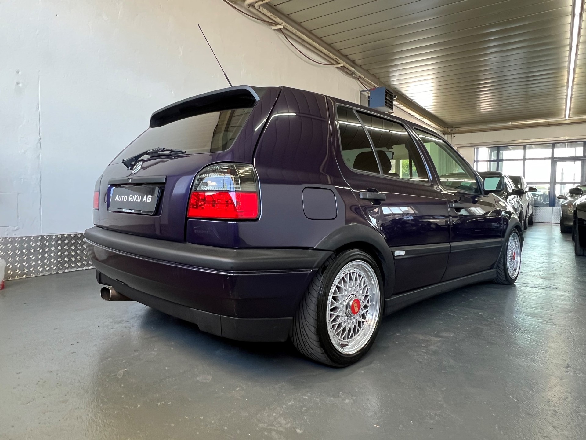 VW Golf 2000 GTI Edition-image-9