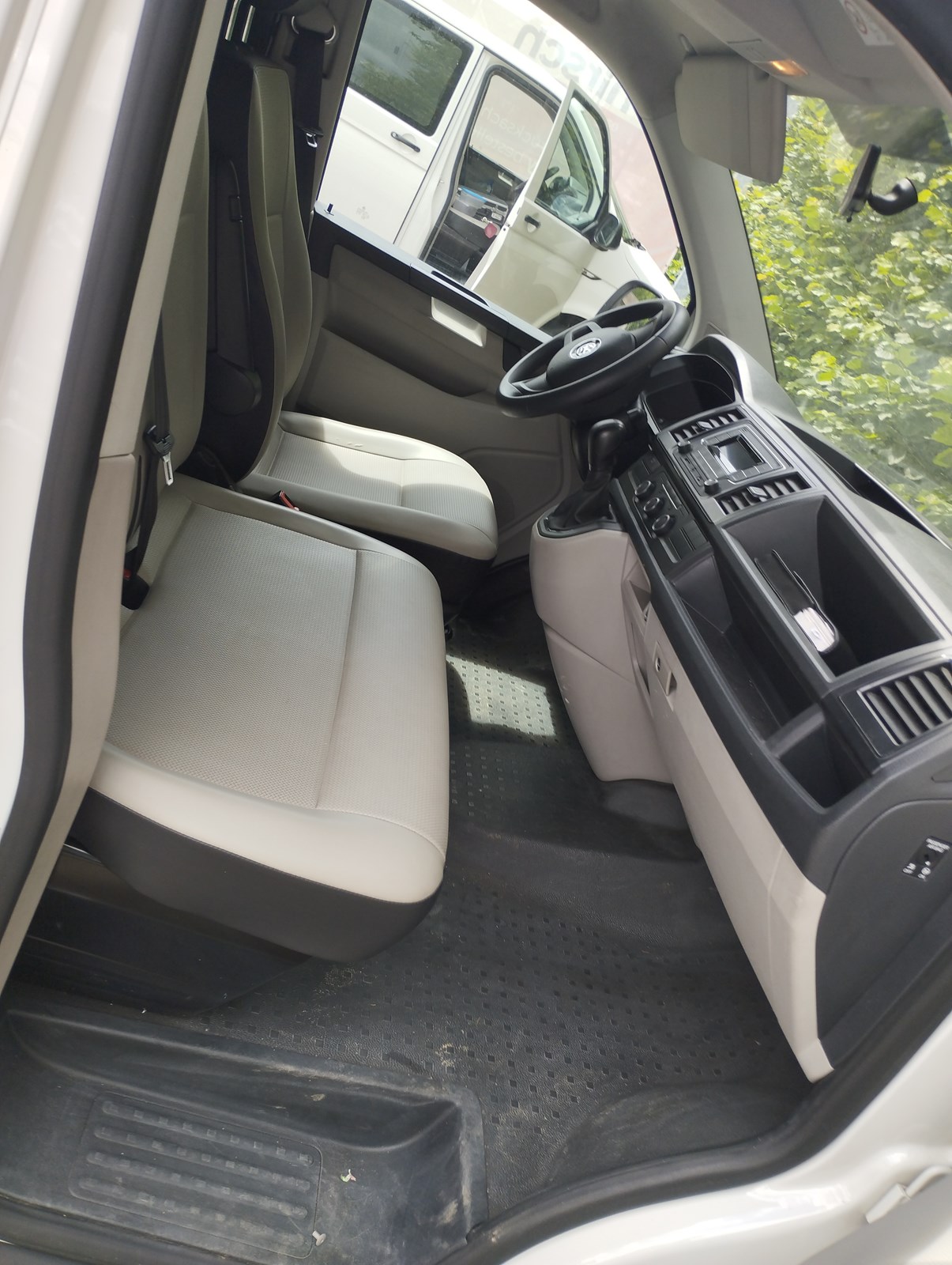 VW T6 2.0 TDI DSG-image-4