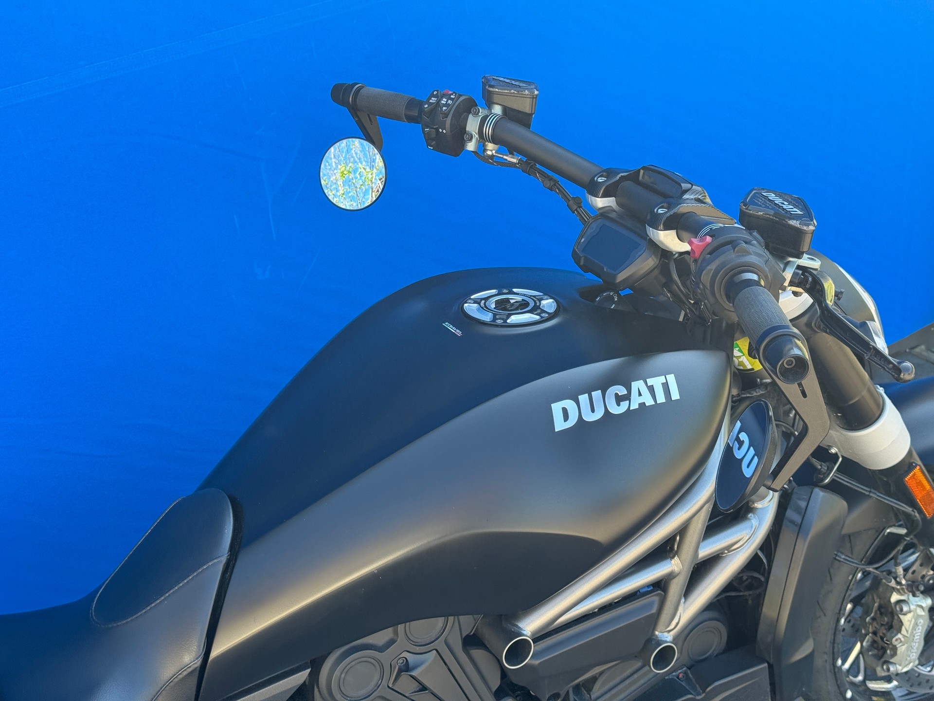 DUCATI XDiavel 1260-showroom-element-3