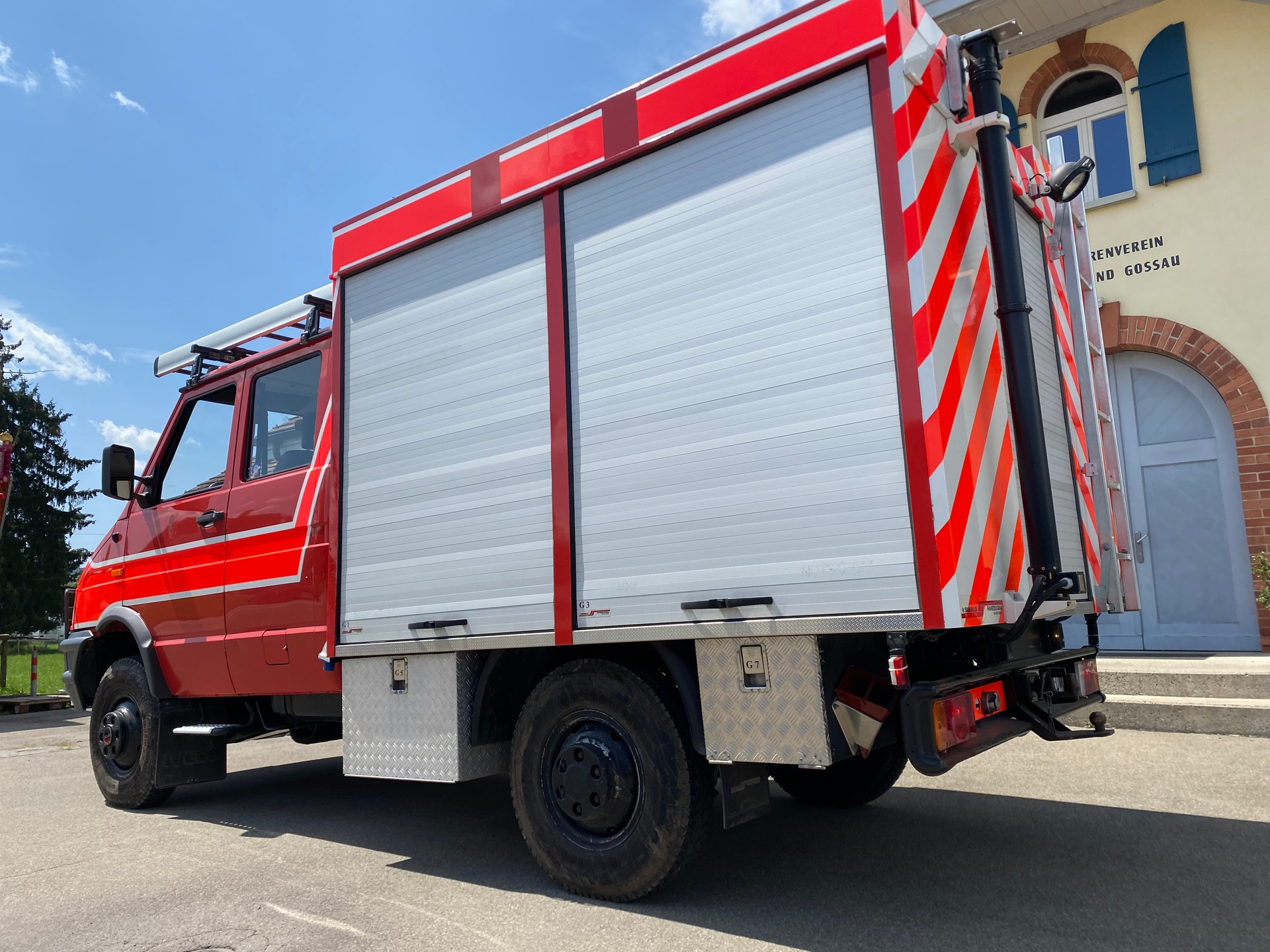 IVECO 4x4 Offroader-image-4