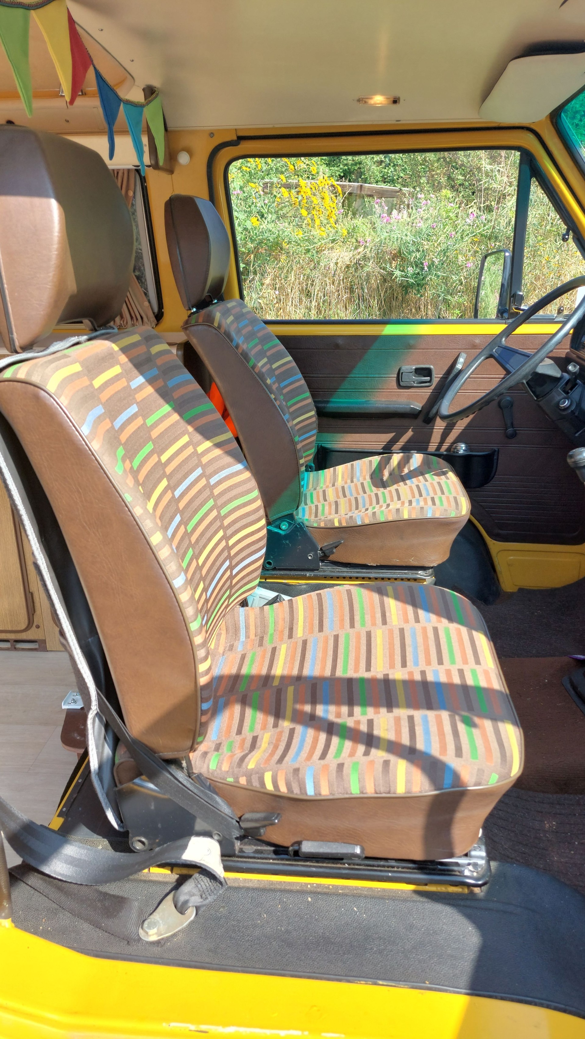 VW Typ 2 Westfalia Joker-image-4