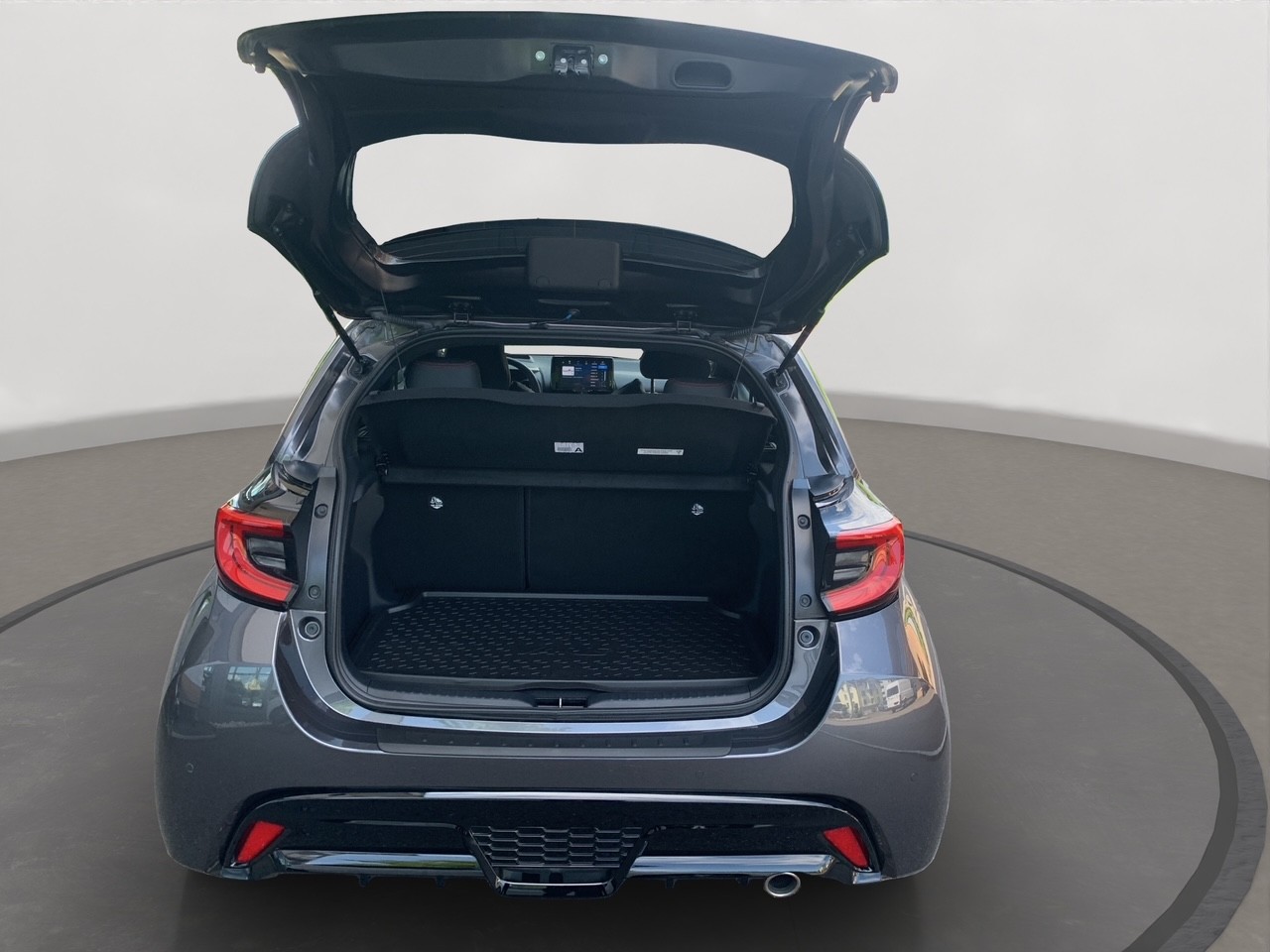 TOYOTA Yaris 1.5 GR Sport e-CVT-image-5