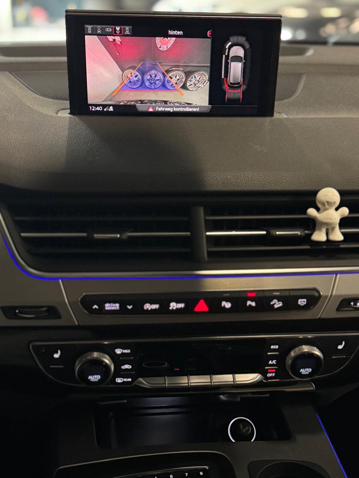 AUDI Q7 3.0 TDI ultra quattro tiptronic-image-14