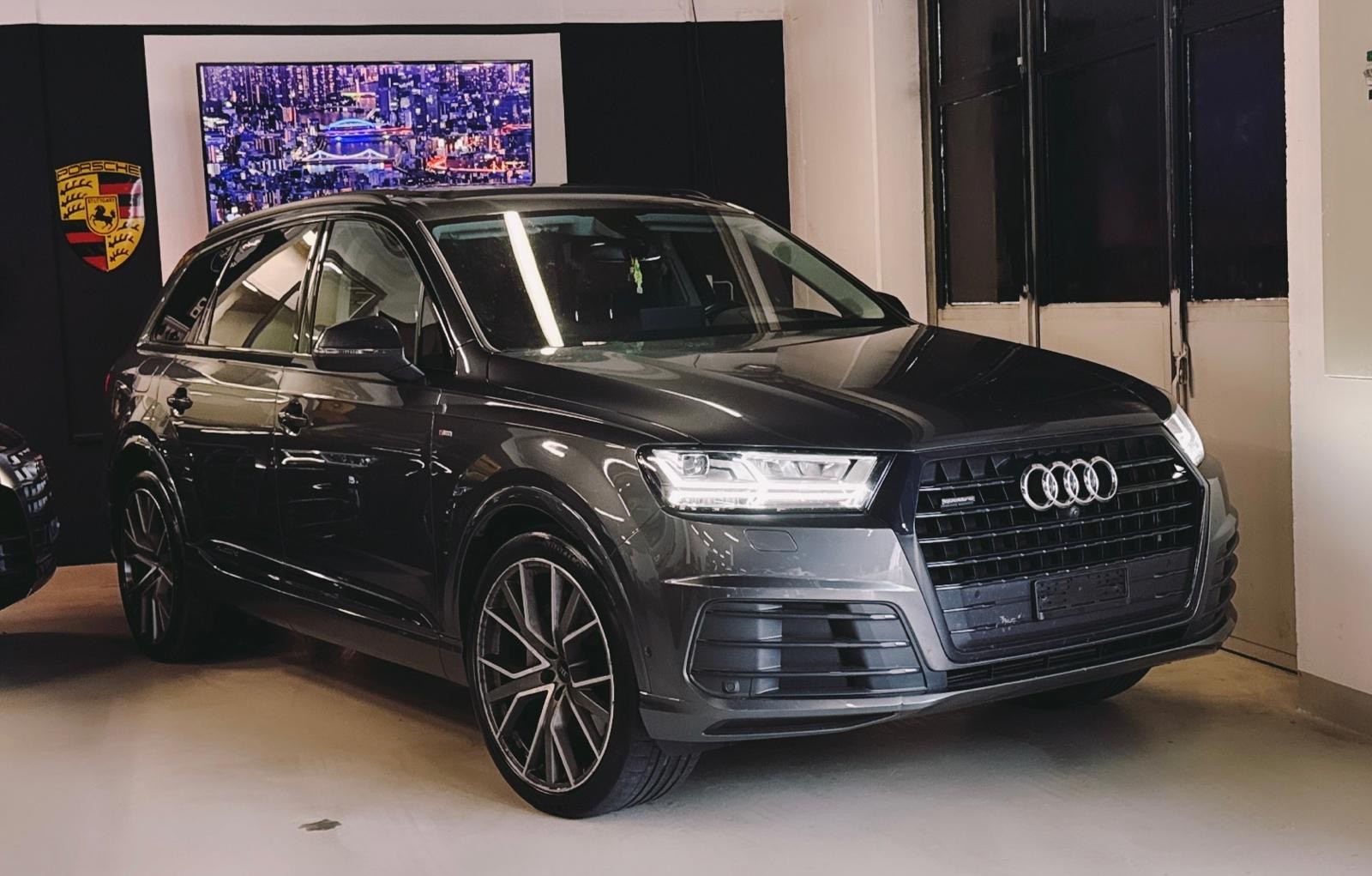 AUDI Q7 3.0 TDI ultra quattro tiptronic-image-4
