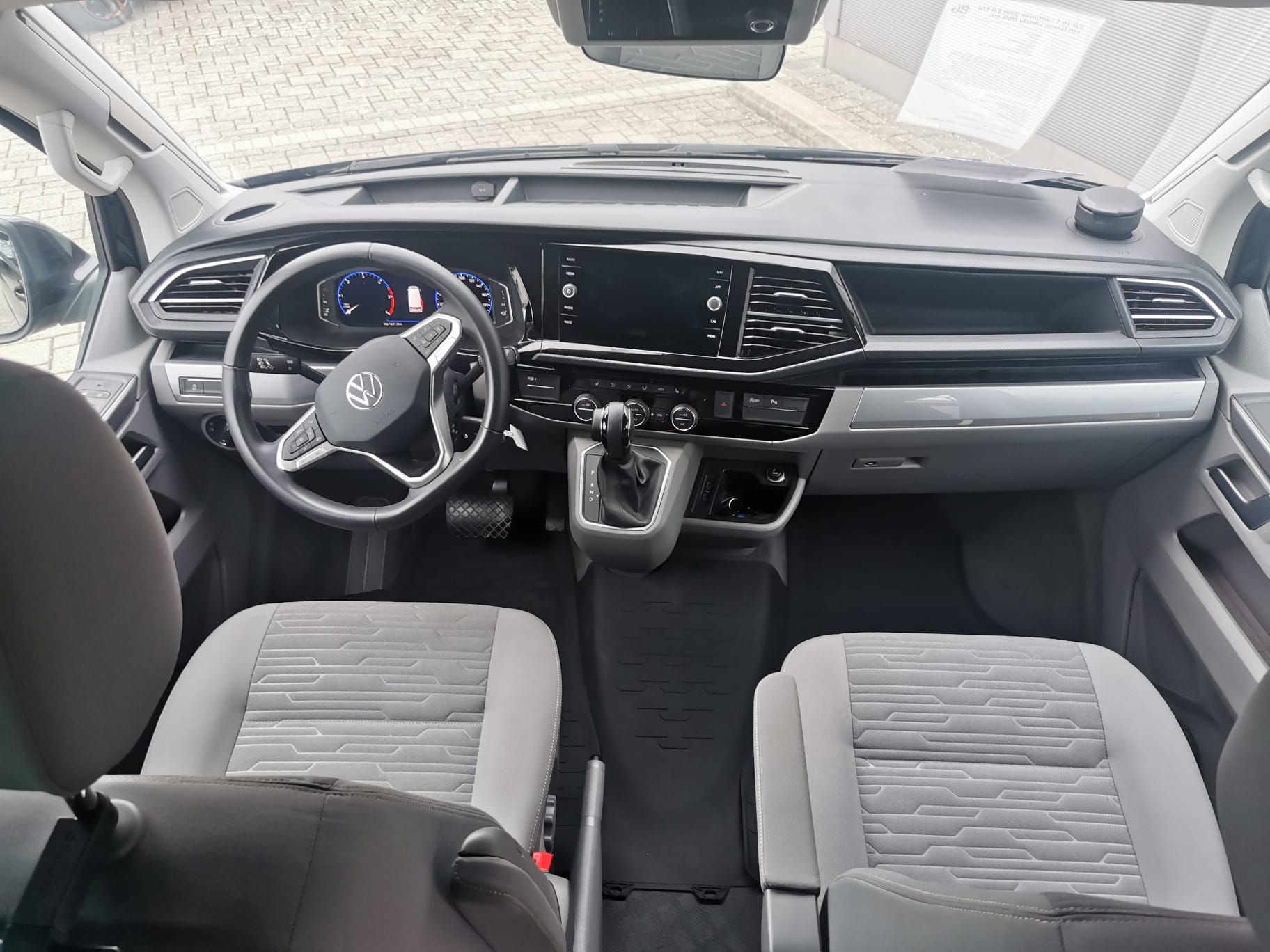 VW T6.1 California 3000 2.0 TDI 150 Ocean Liberty DSG 4m-image-8