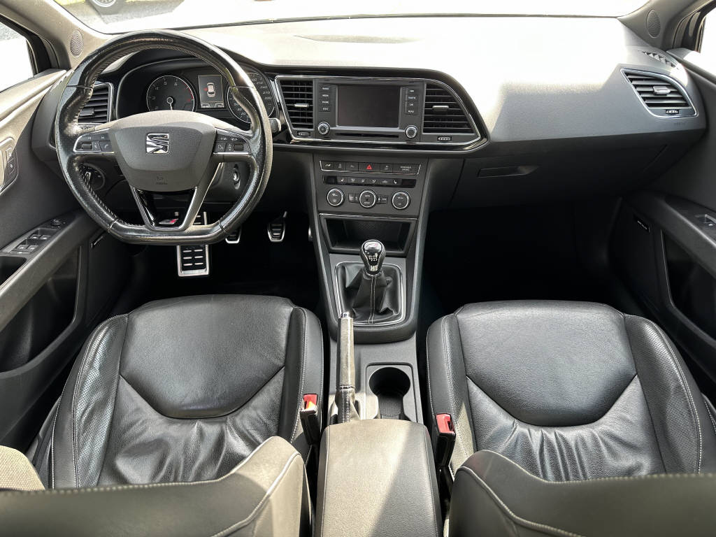 SEAT Leon 2.0 TSI 280 Cupra-image-9