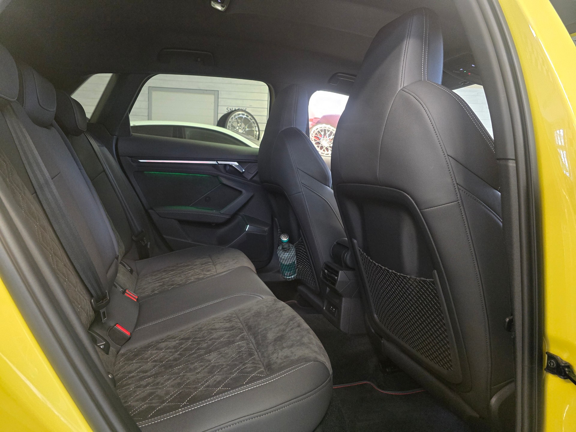 AUDI S3 Sportback 2.0 TFSI quattro CARBON - Sonderlackierung-image-9