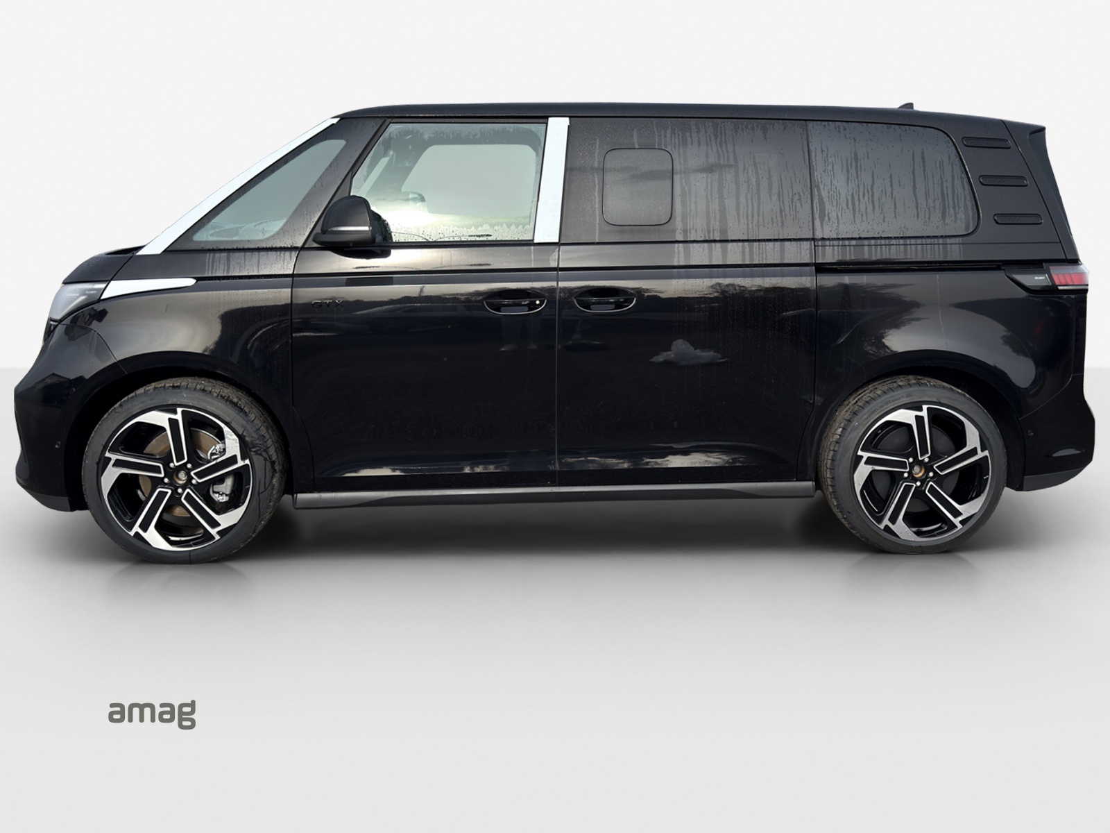 VW ID.Buzz NWB GTX 4 Motion-image-1