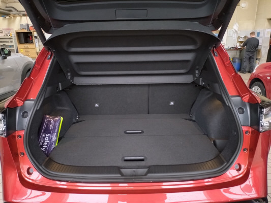 NISSAN Qashqai 1.3MHEV Tekna+4x4-image-4