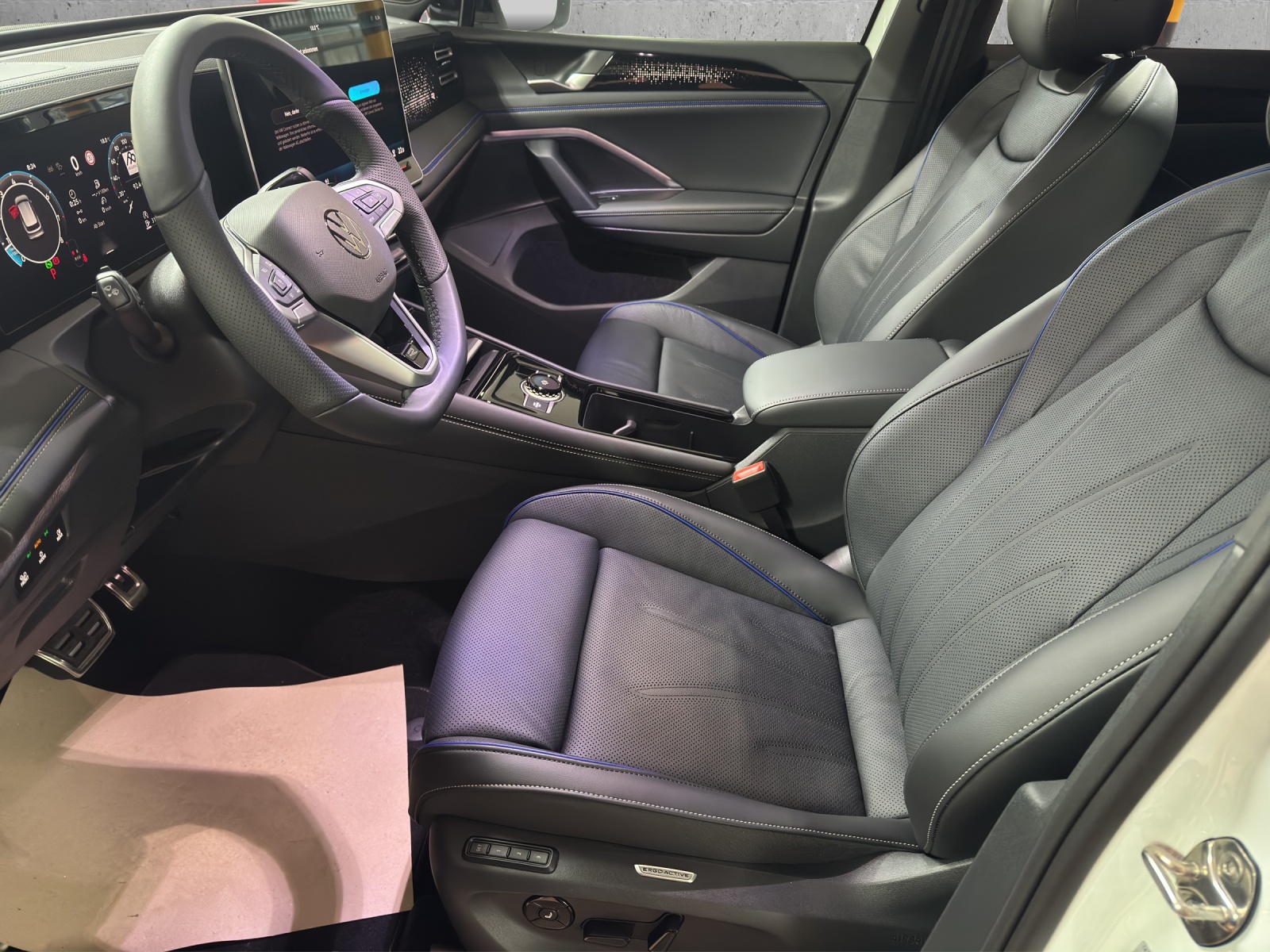 VW Tiguan 2.0 TSI DSG R-Line 4Motion-image-6