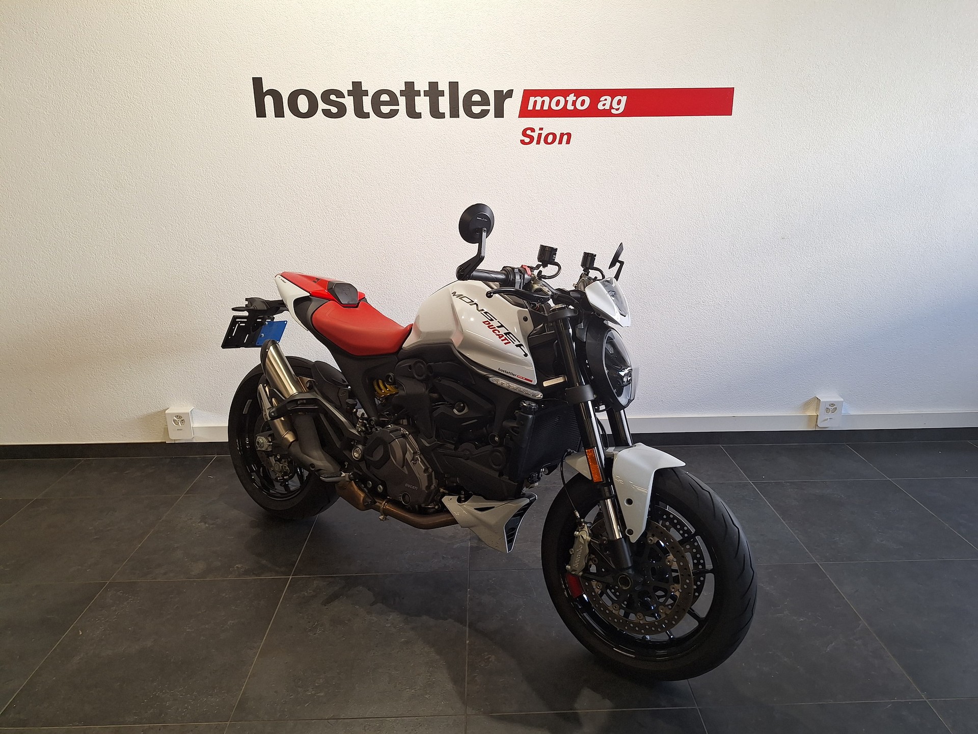 DUCATI Monster +