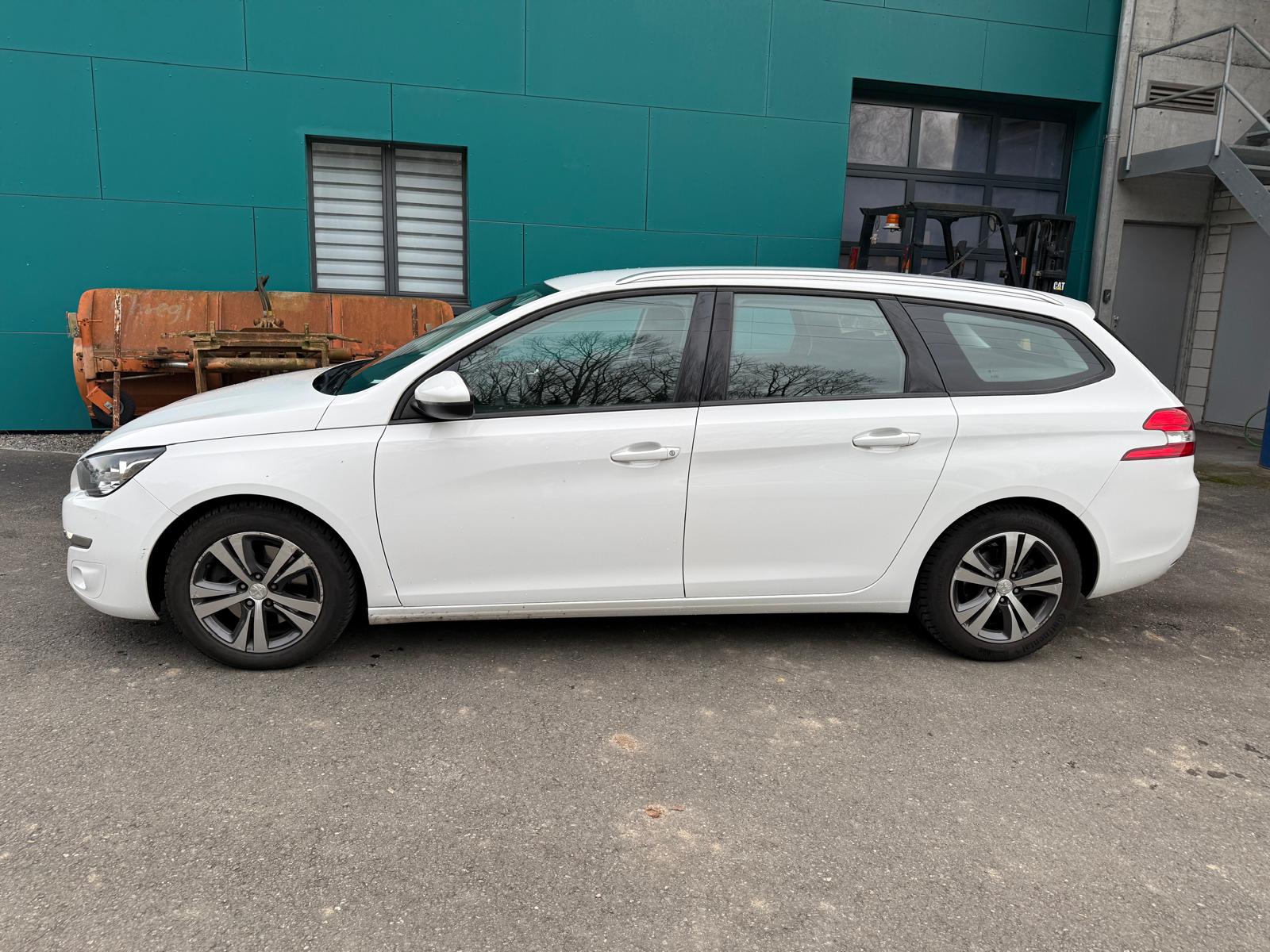 PEUGEOT 308 SW 2.0 BlueHDI Business Automatic-image-6