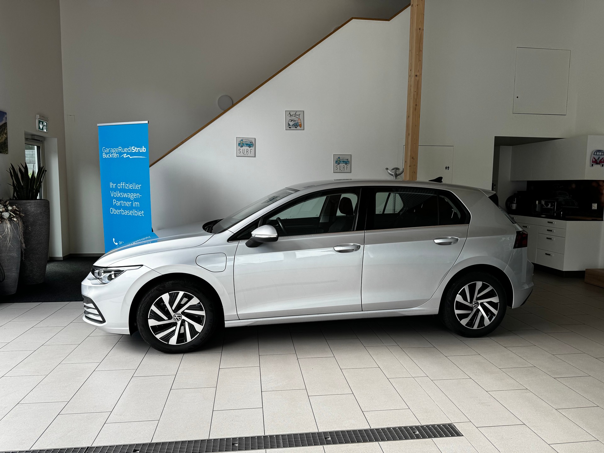 VW Golf VIII 1.4 TSI PHEV DSG 204PS Style-image-1