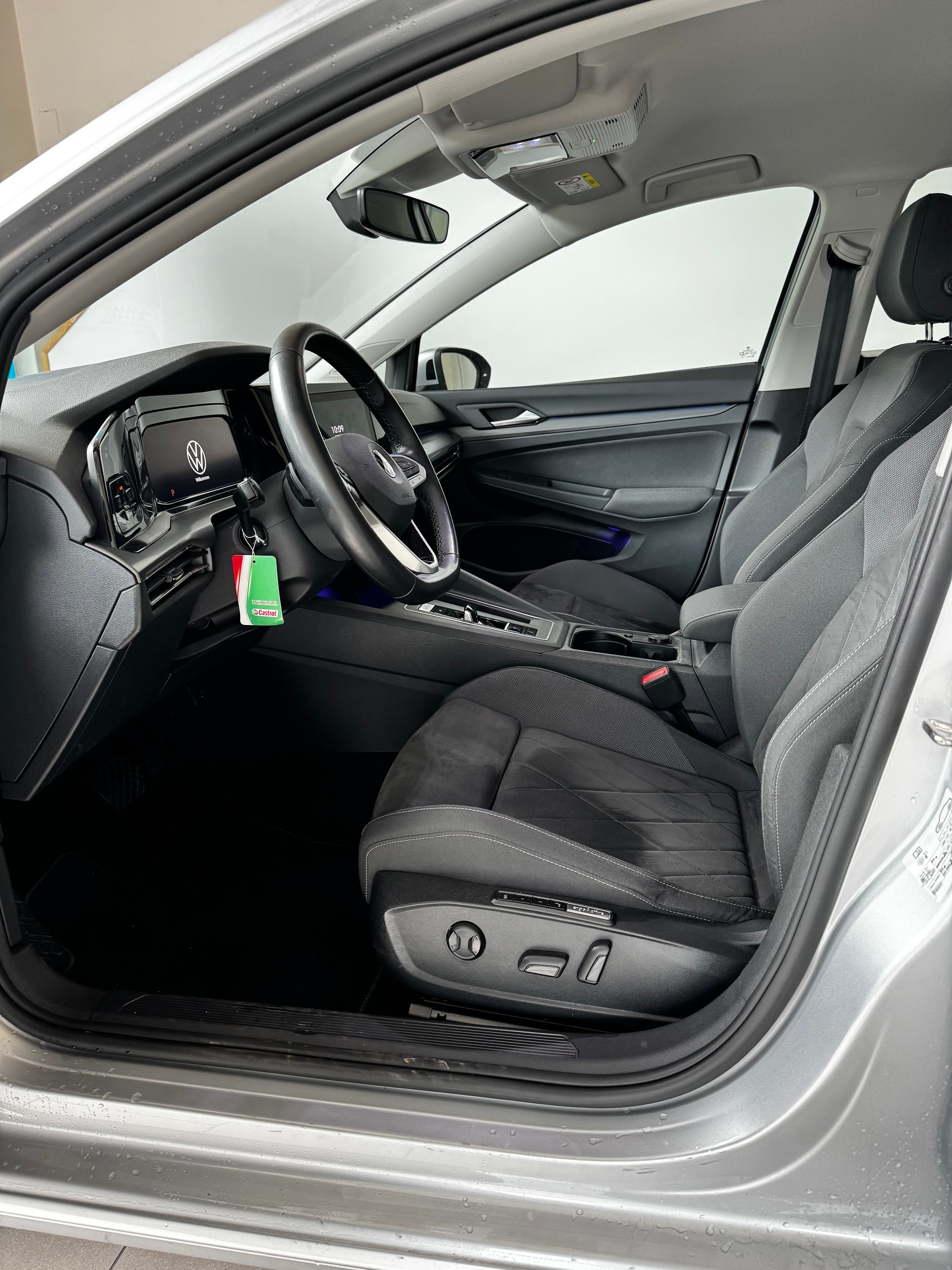 VW Golf VIII 1.4 TSI PHEV DSG 204PS Style-image-5