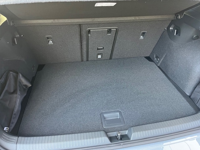 VW Golf 2.0 TSI R-Line DSG 4 Motion-image-23