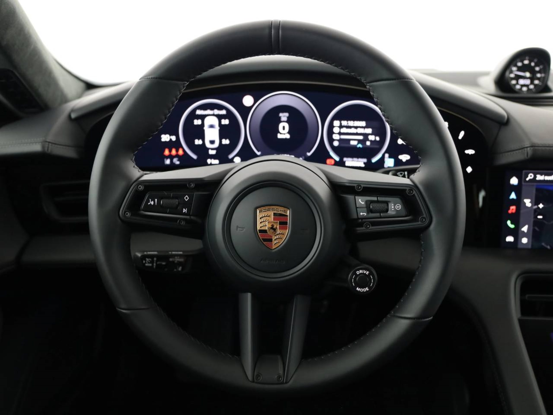 PORSCHE Taycan GTS-image-10