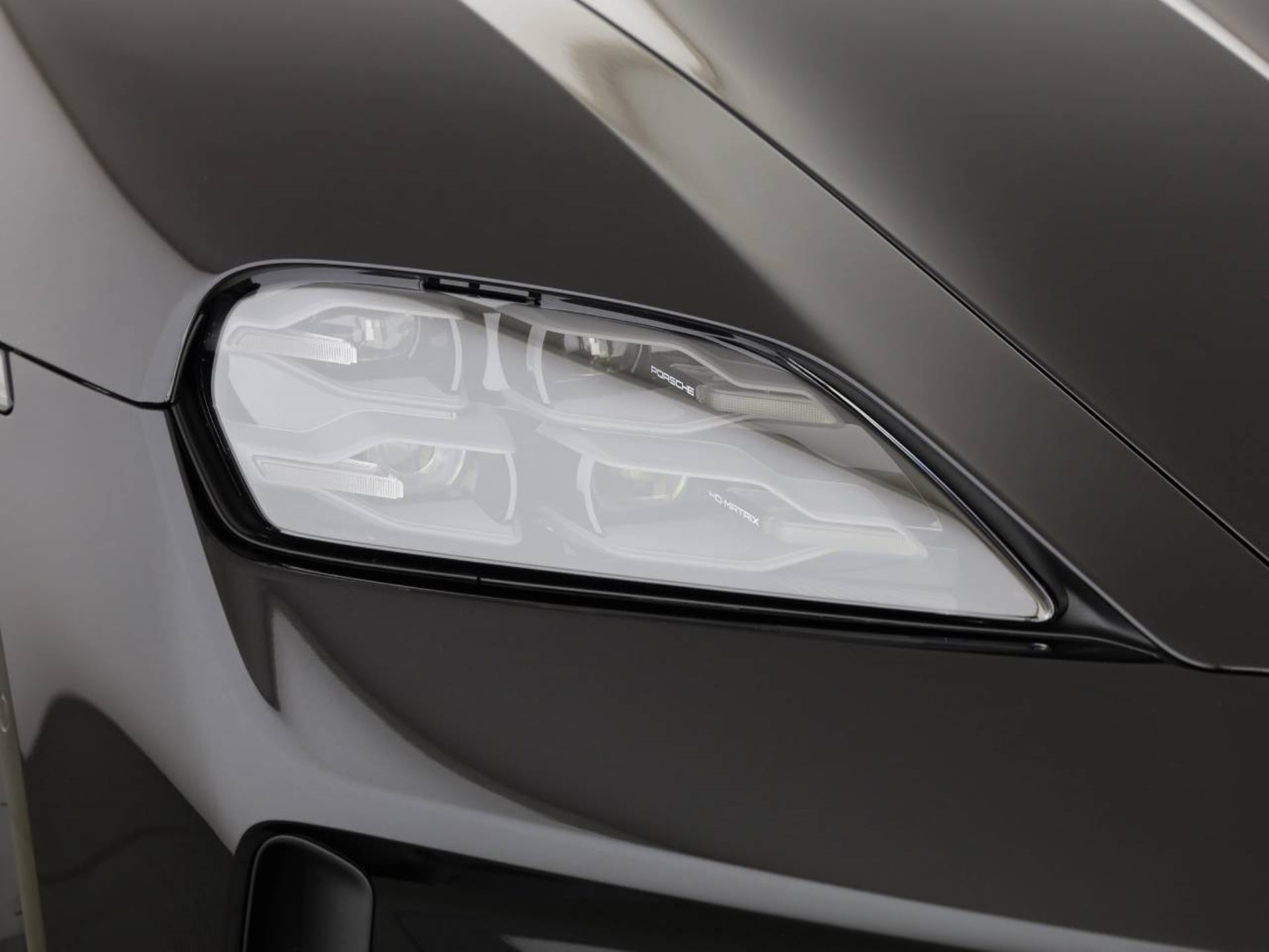 PORSCHE Taycan GTS-image-8