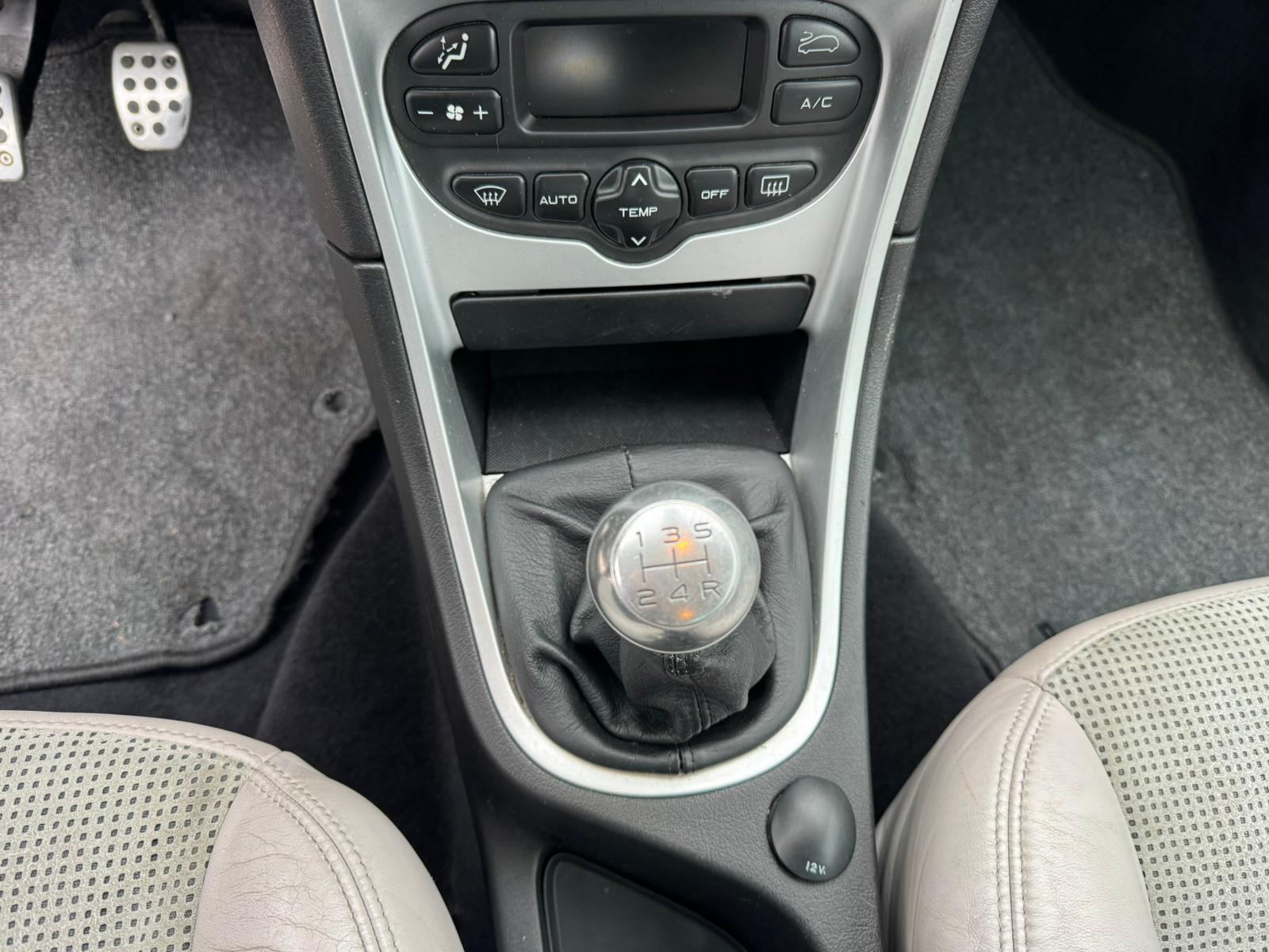 PEUGEOT 307 CC 2.0 16V-image-15