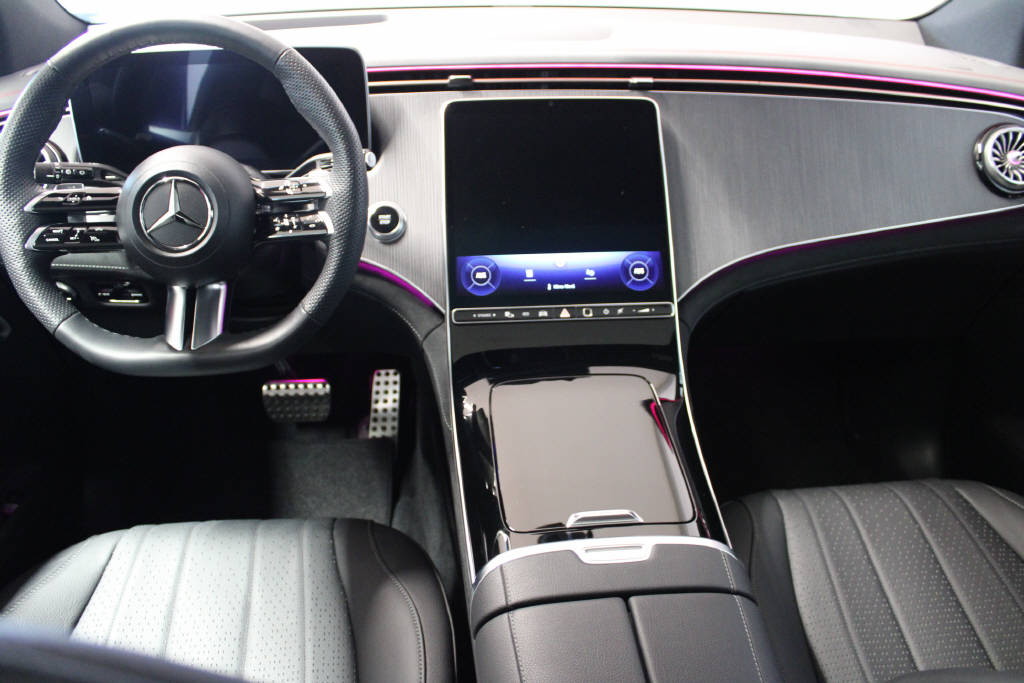 MERCEDES-BENZ EQE 500 4Matic AMG Line Executive Edition-image-7