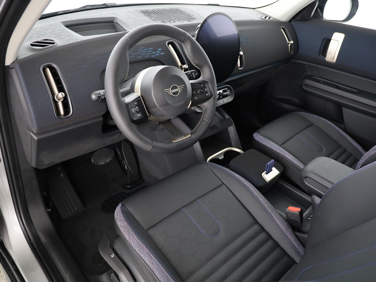 MINI Countryman E-image-7