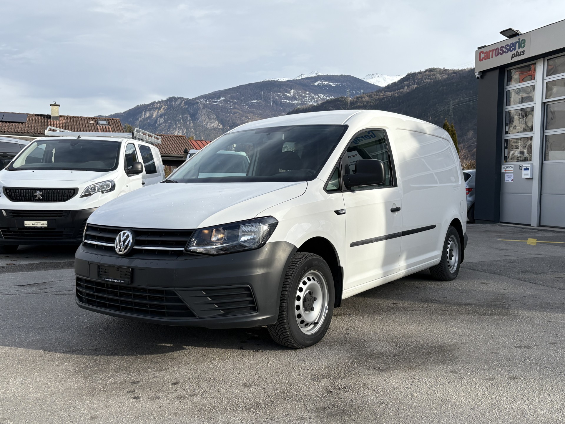 VW Caddy Maxi 2.0TDI BlueMotion Technology DSG-image-10