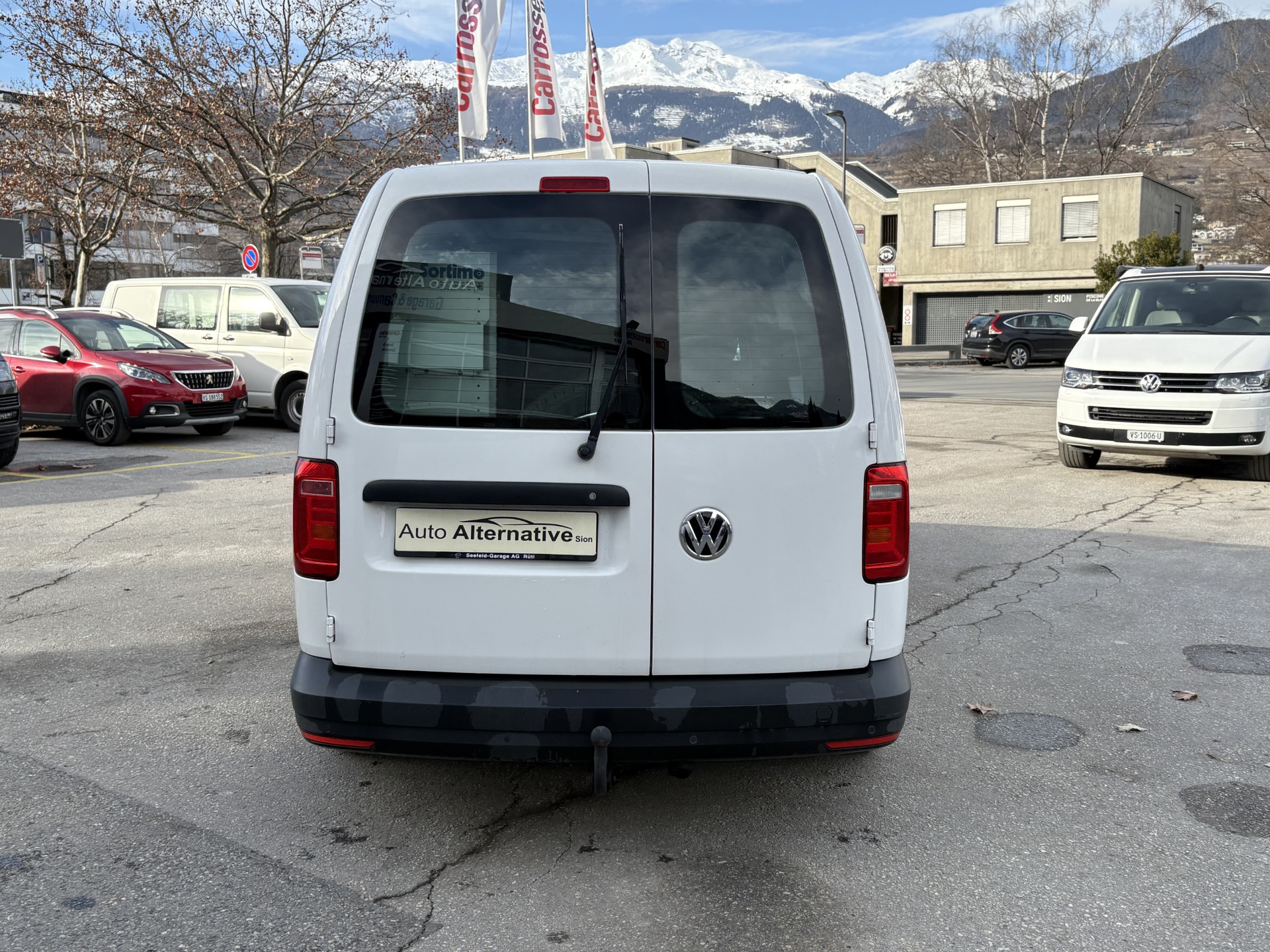 VW Caddy Maxi 2.0TDI BlueMotion Technology DSG-image-5