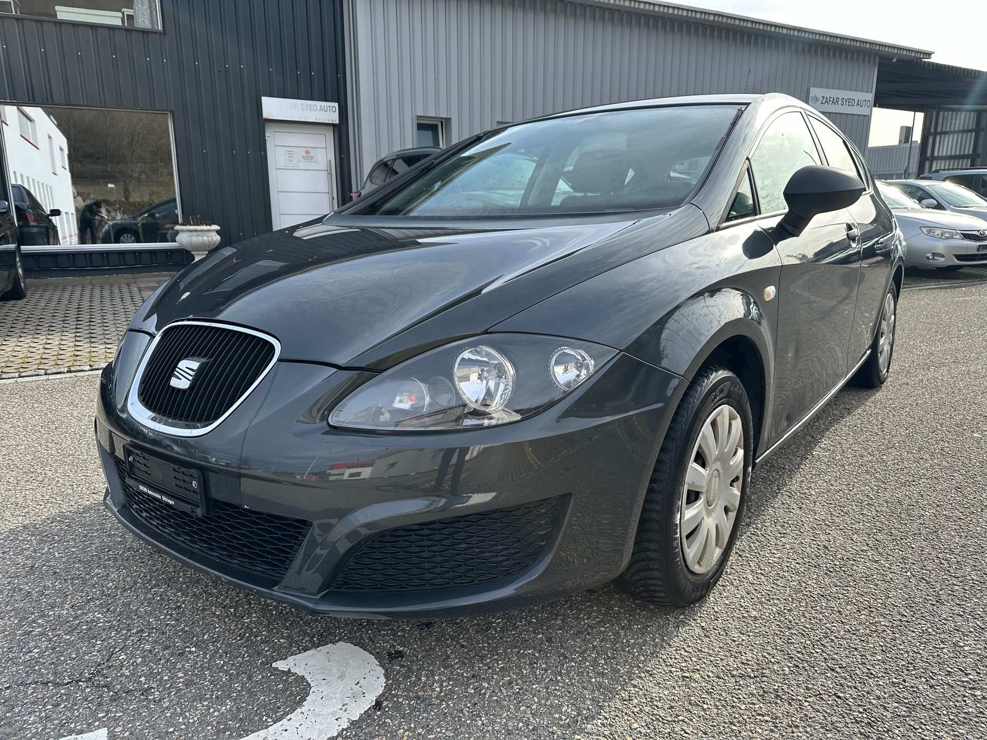 SEAT LEON-image-0