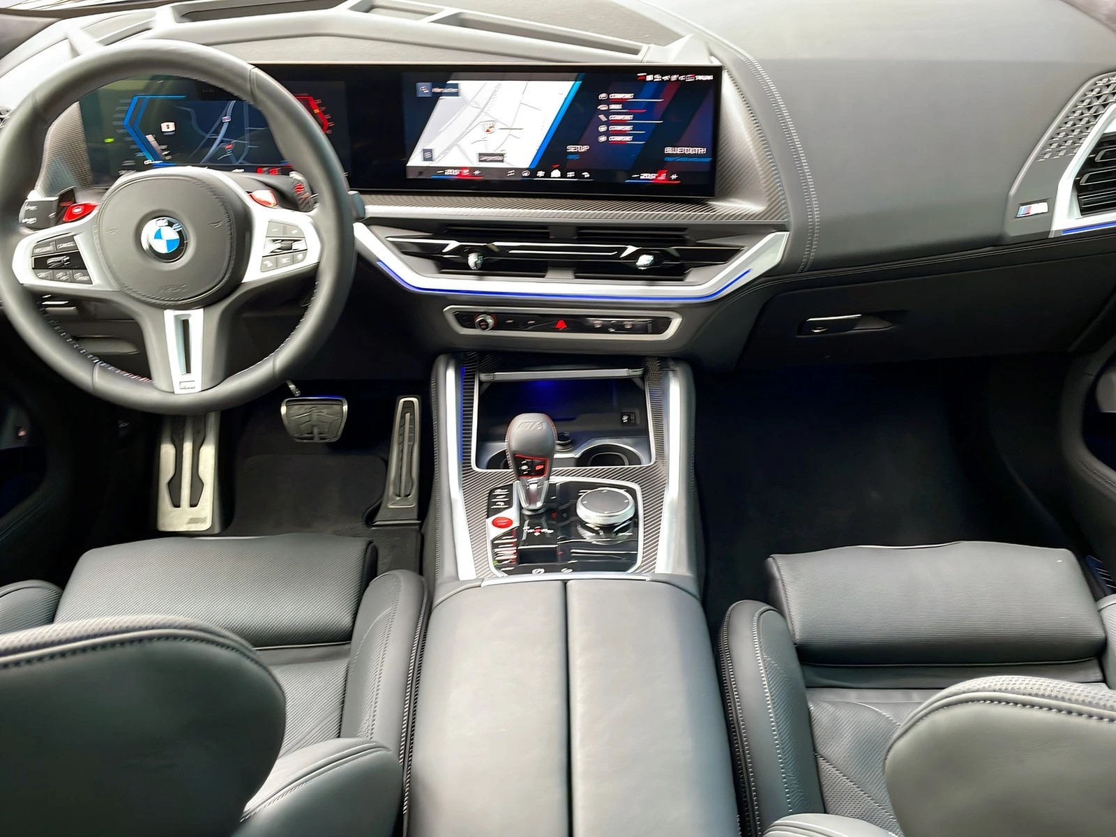 BMW XM xDrive 50e PHEV-image-6