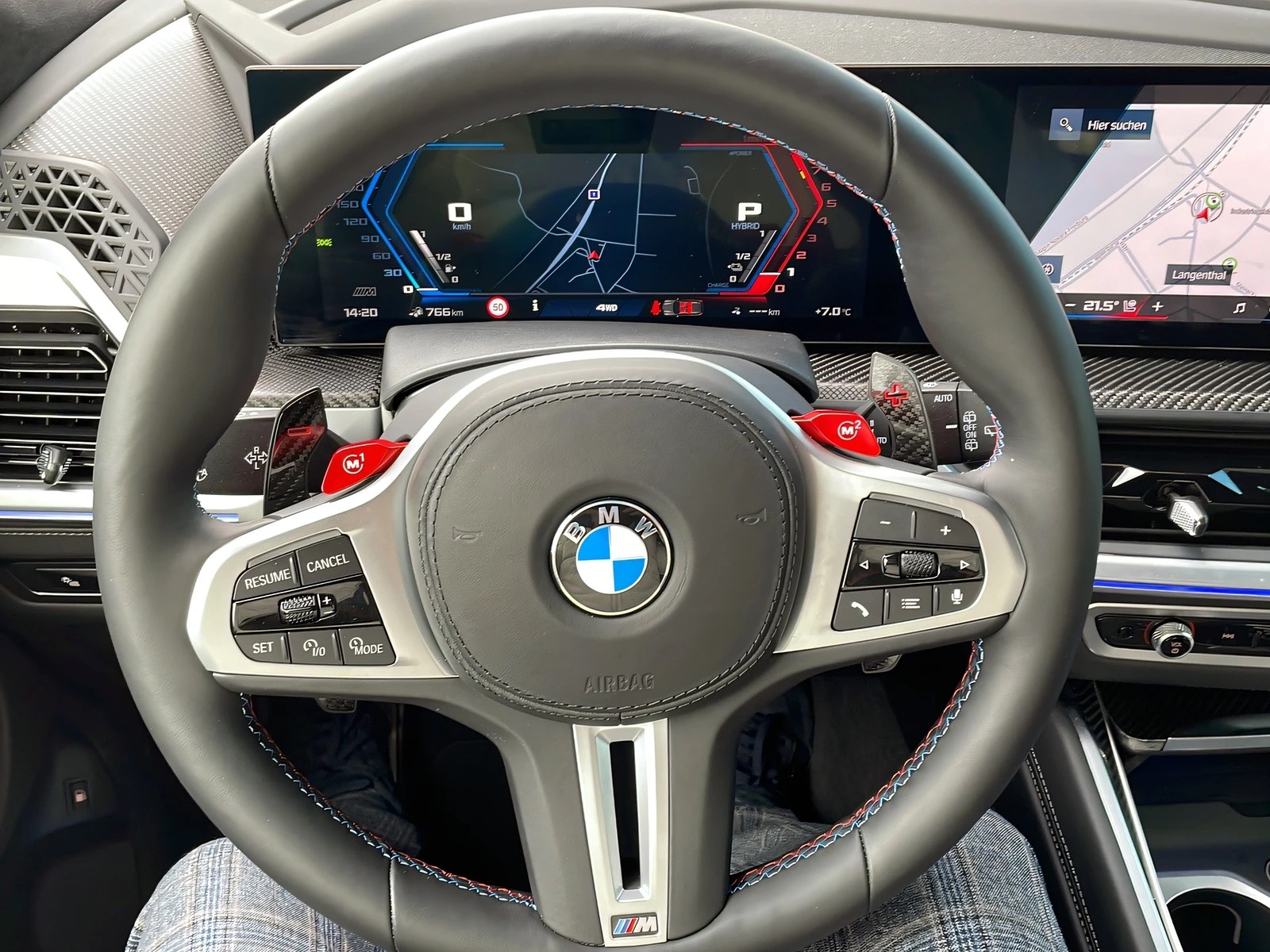 BMW XM xDrive 50e PHEV-image-7