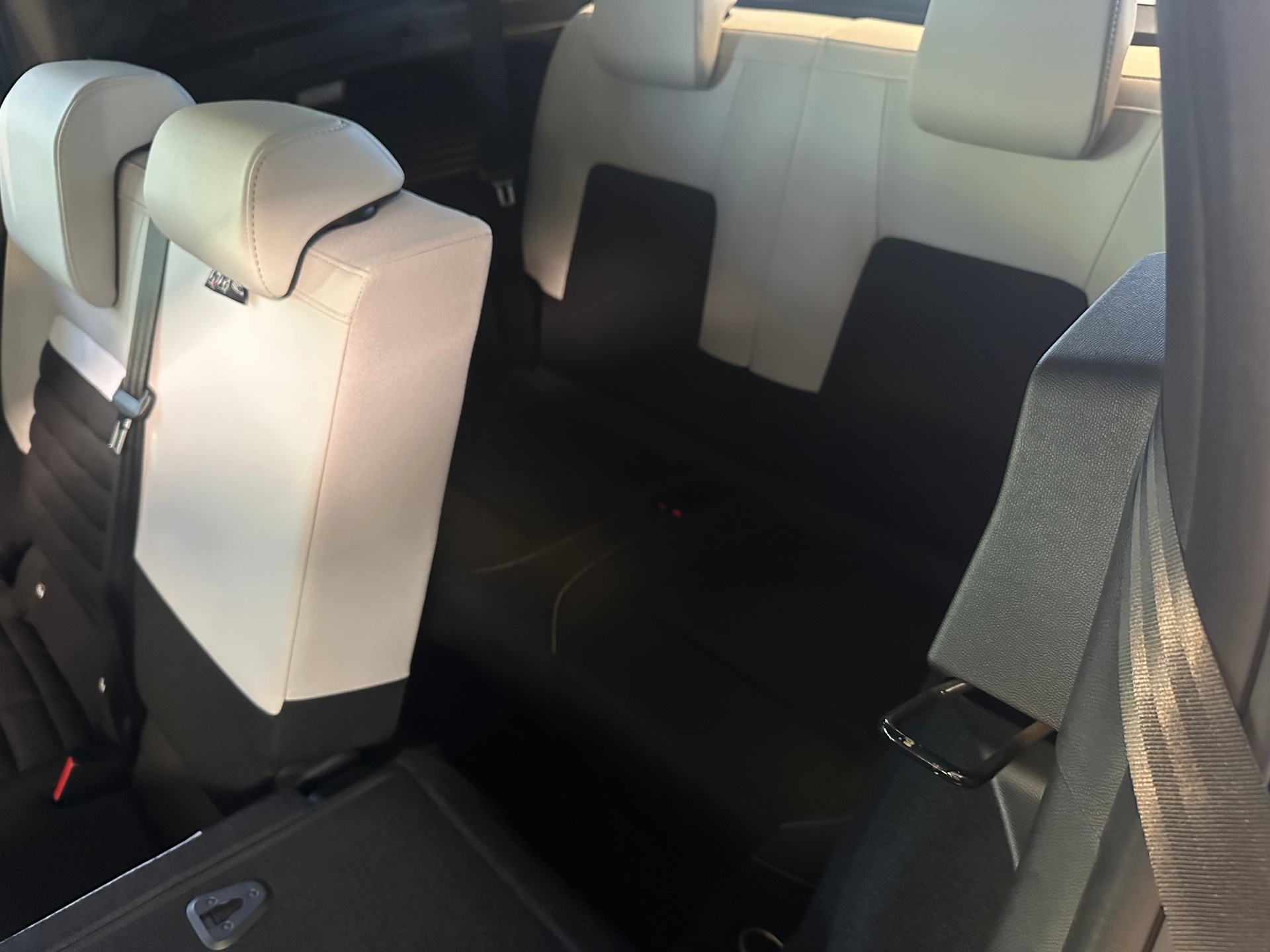 CITROEN C3 Aircross 1.2 MHEV Max 7places-image-6