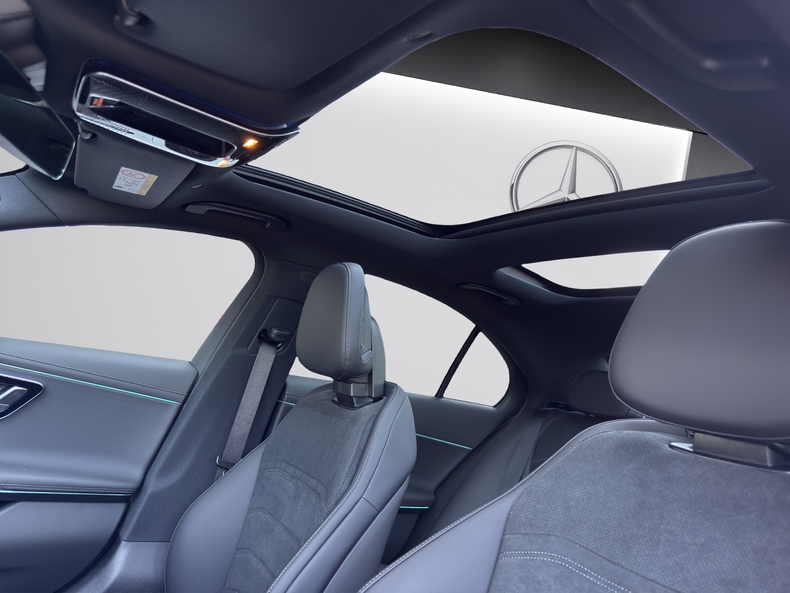 Image MERCEDES-BENZ E-220 E 220 d 4Matic 9G-Tronic